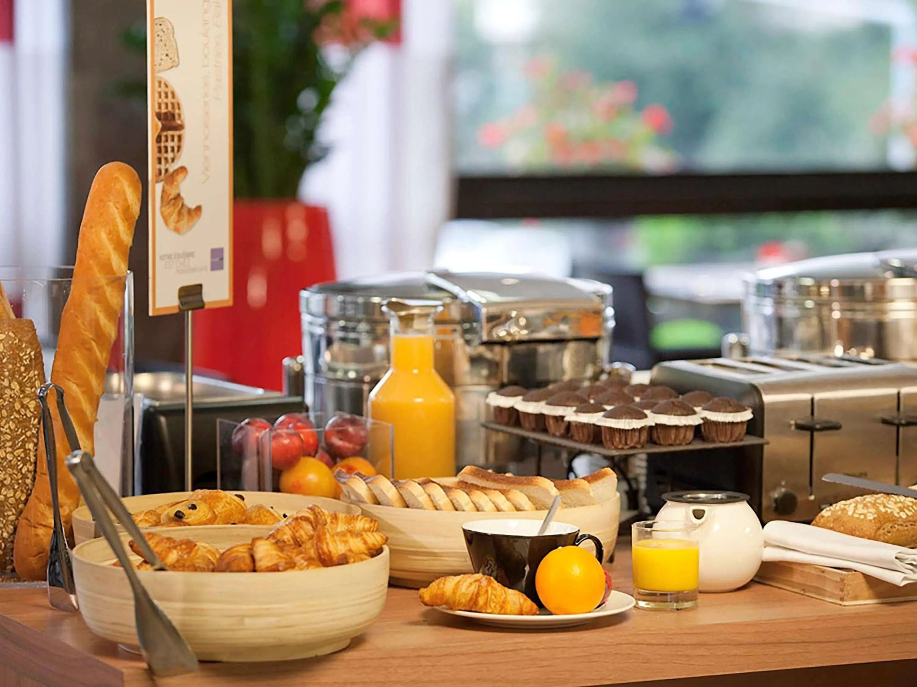 Restaurant/places to eat in Novotel Poitiers Site du Futuroscope