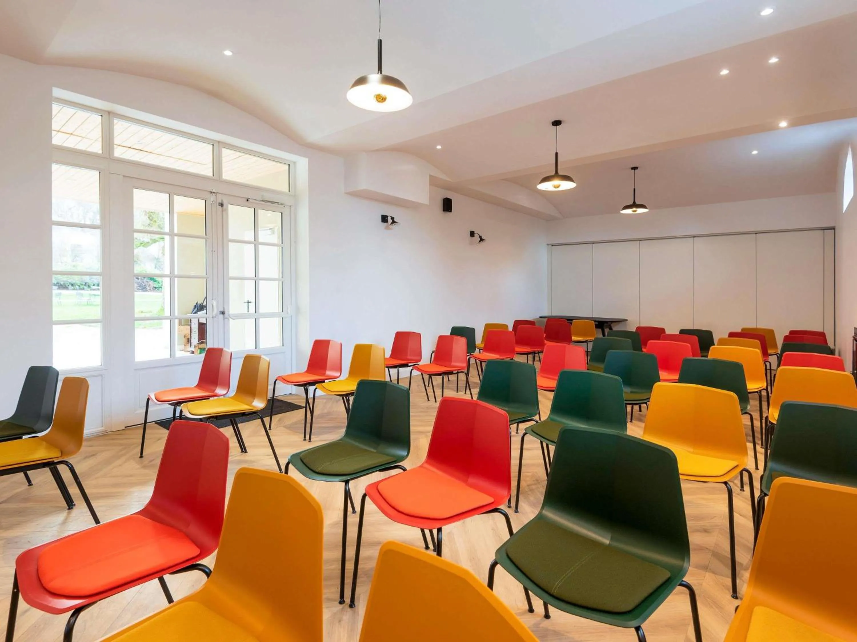 Meeting/conference room in Hotel Novotel Domaine de Maffliers - Paris Val-d'Oise