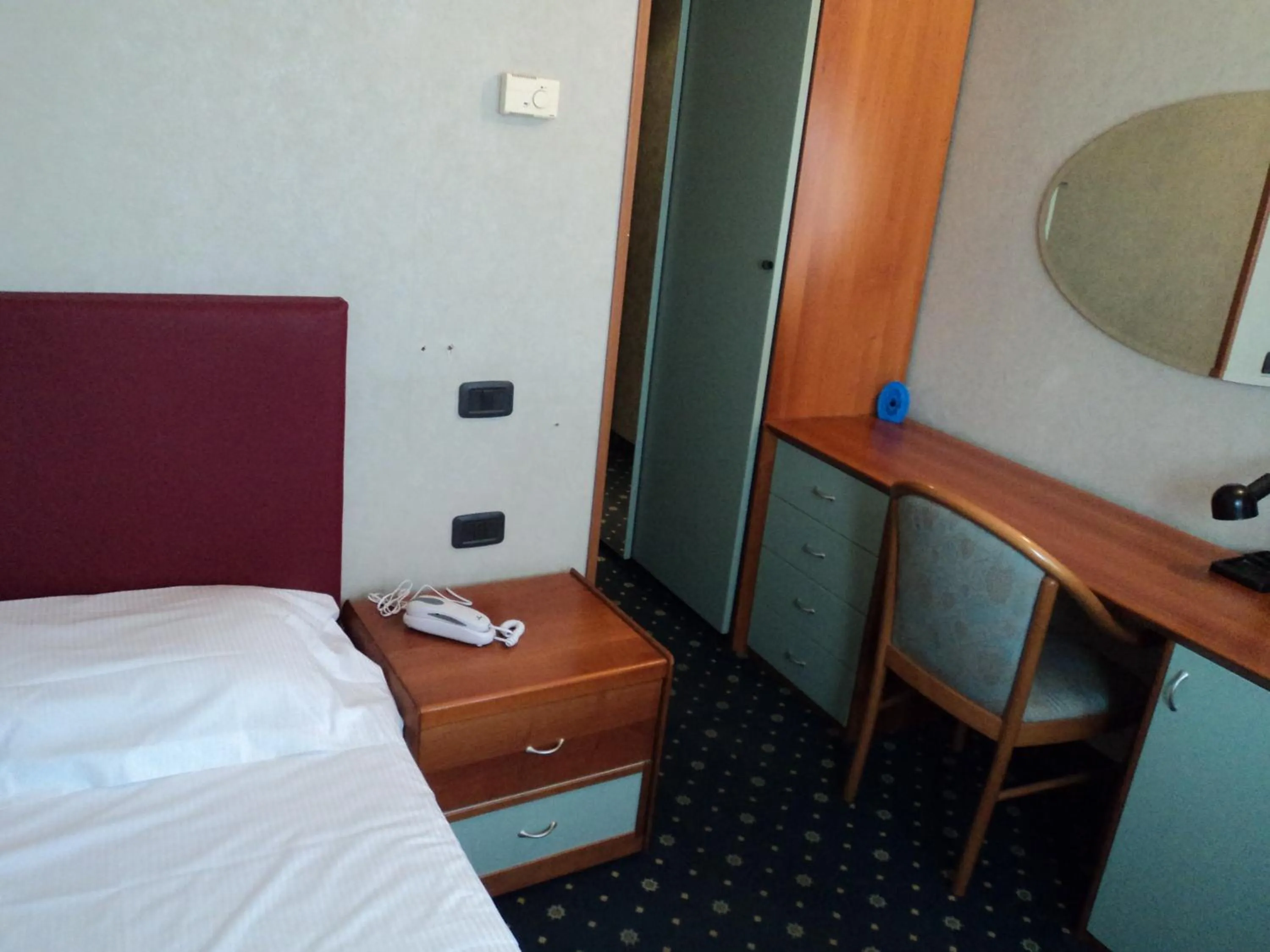 Decorative detail, Bed in Il Cecchini