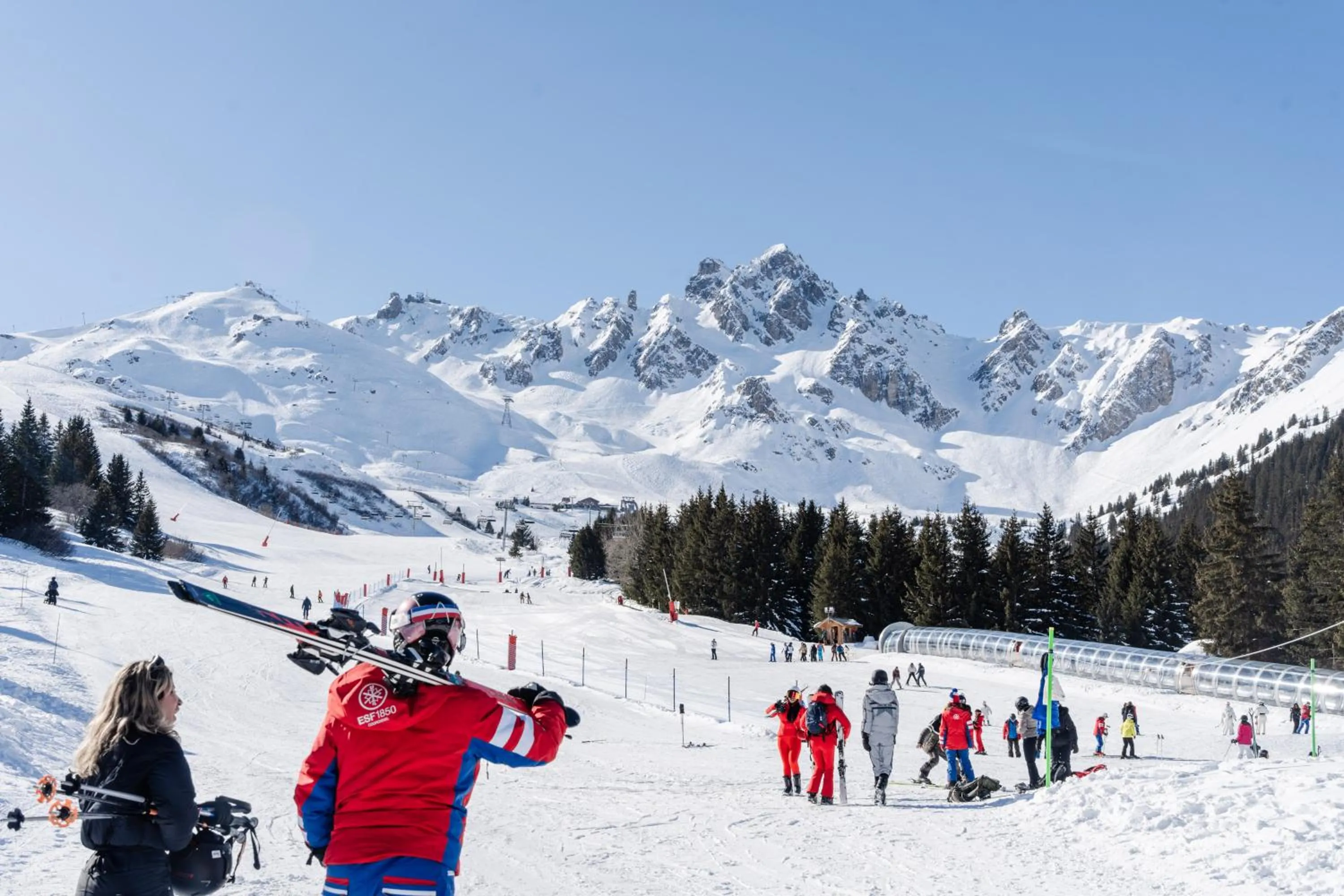 group of guests in Lake Hotel Courchevel 1850