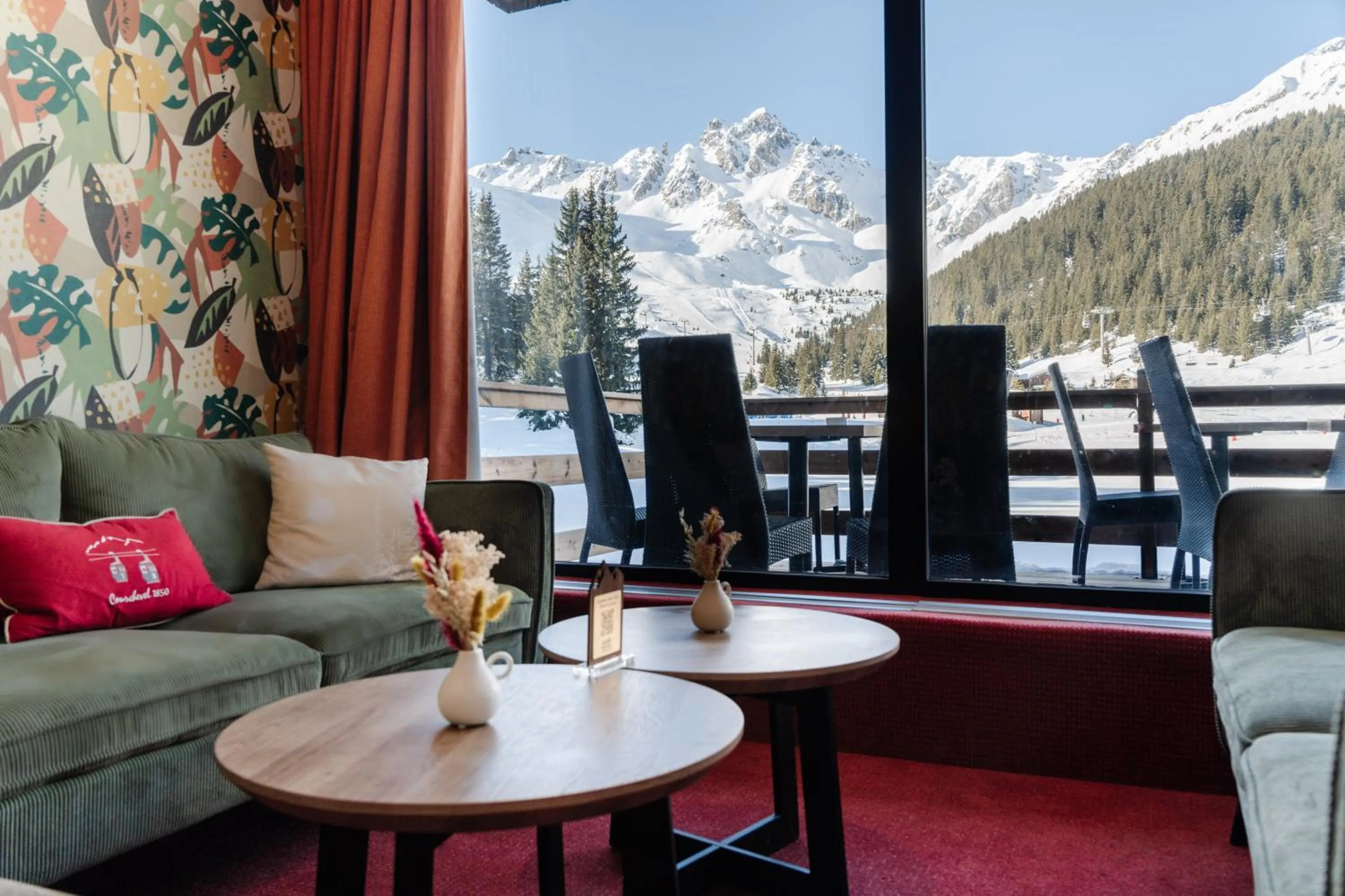 Restaurant/places to eat in Lake Hotel Courchevel 1850