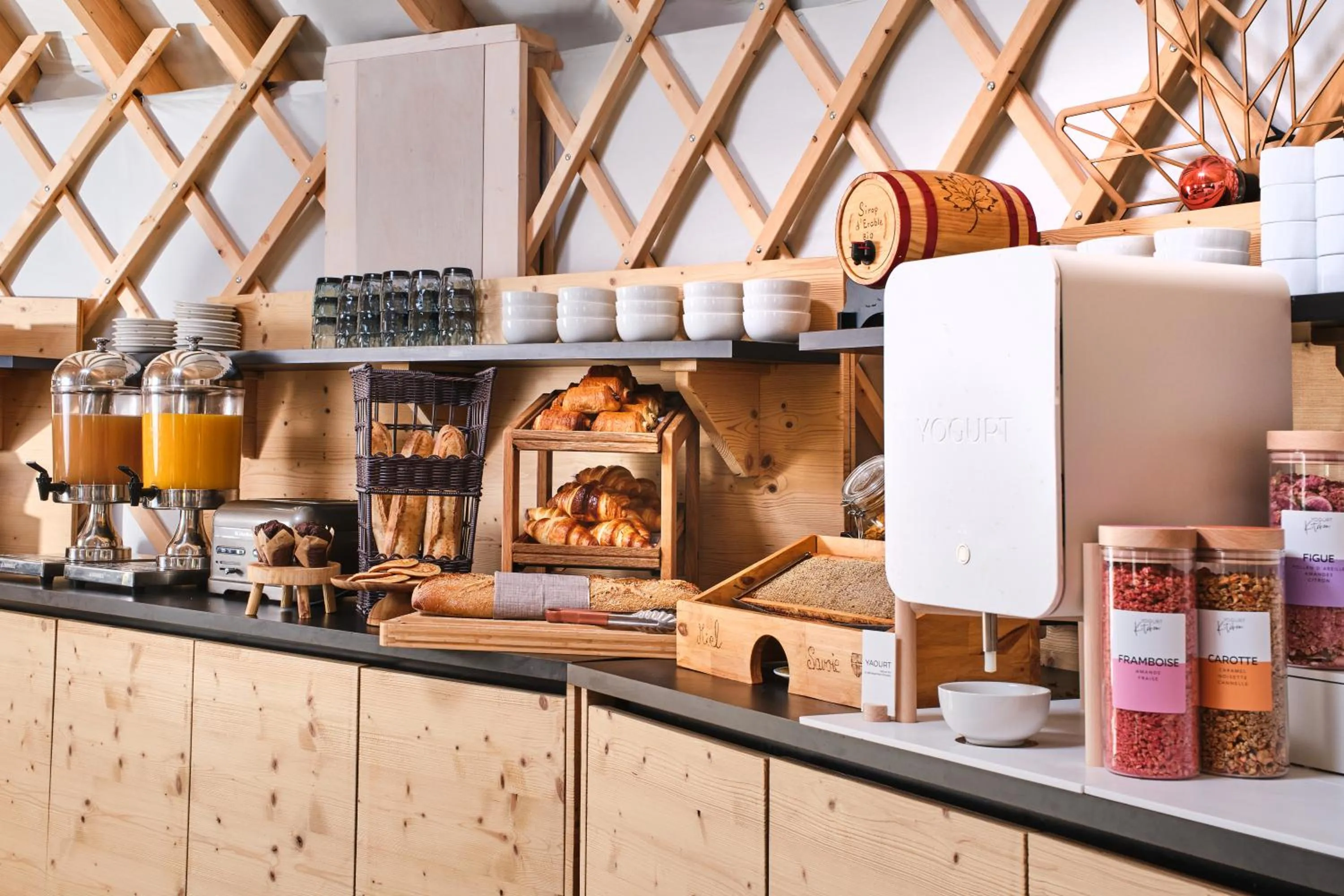 Breakfast in Lake Hotel Courchevel 1850