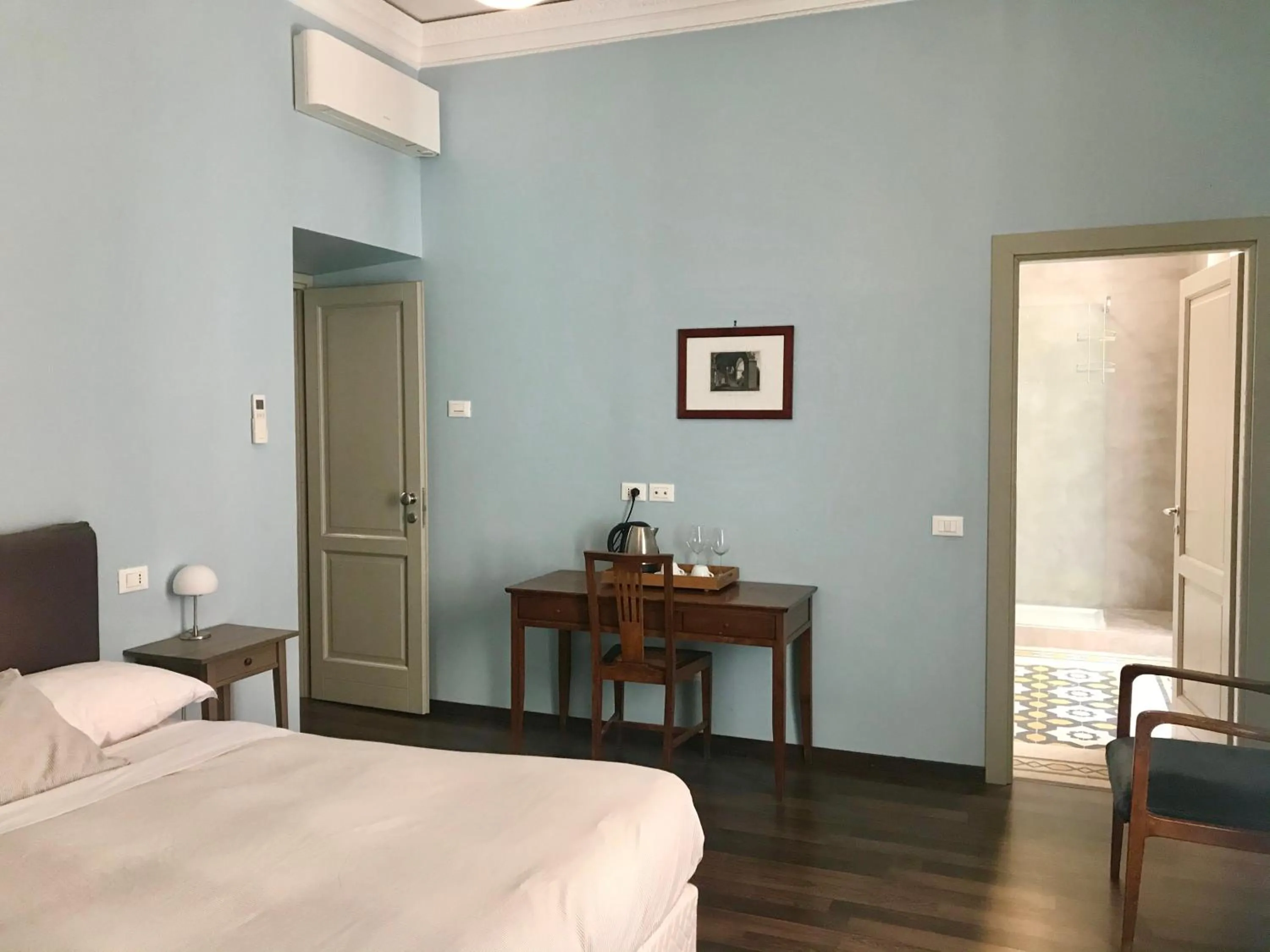 Bedroom, Bed in B&B Santi Quattro Al Colosseo