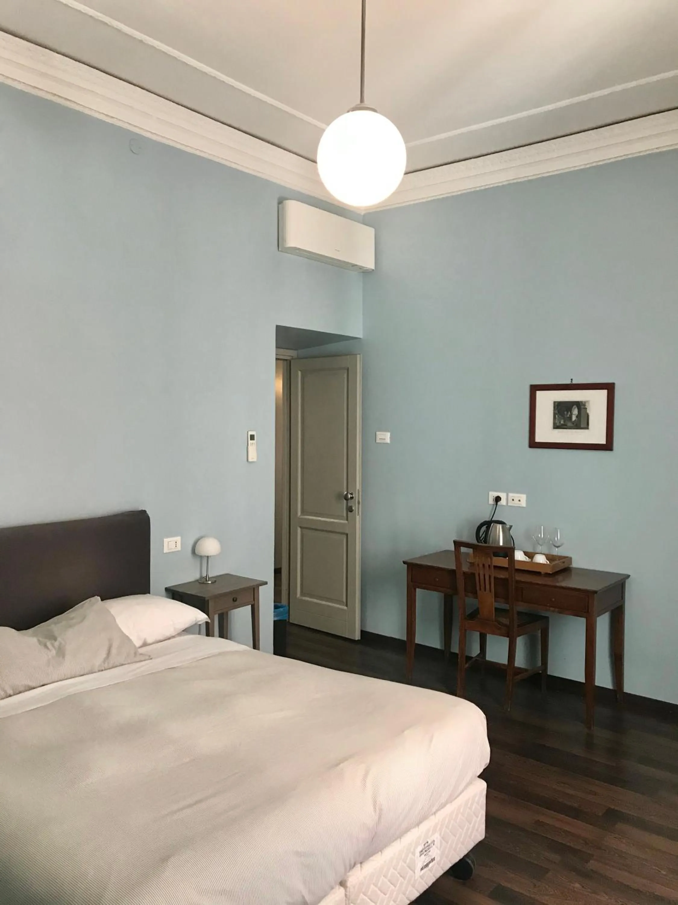 Bedroom, Bed in B&B Santi Quattro Al Colosseo