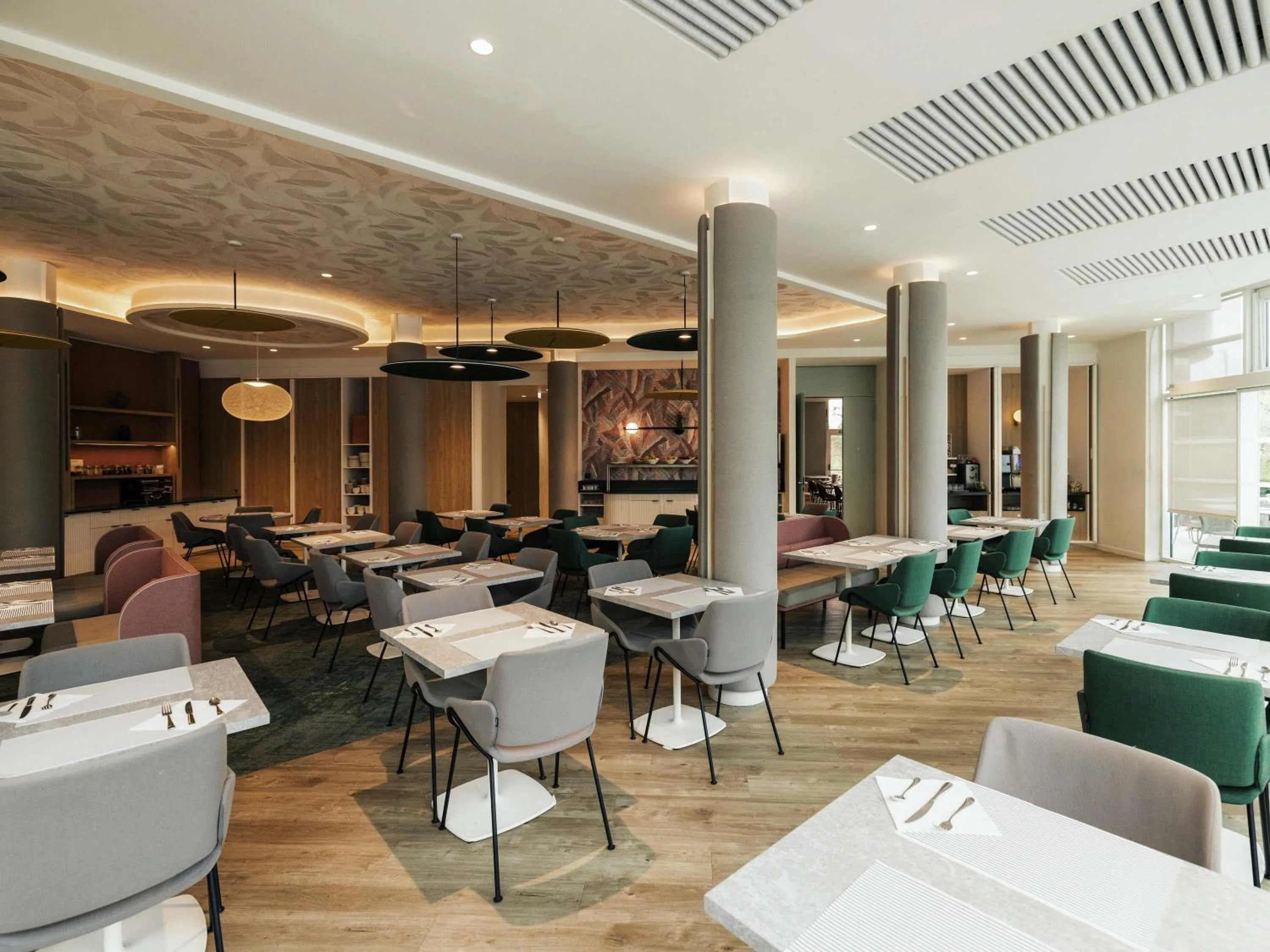 Restaurant/places to eat in Novotel Clermont-Ferrand