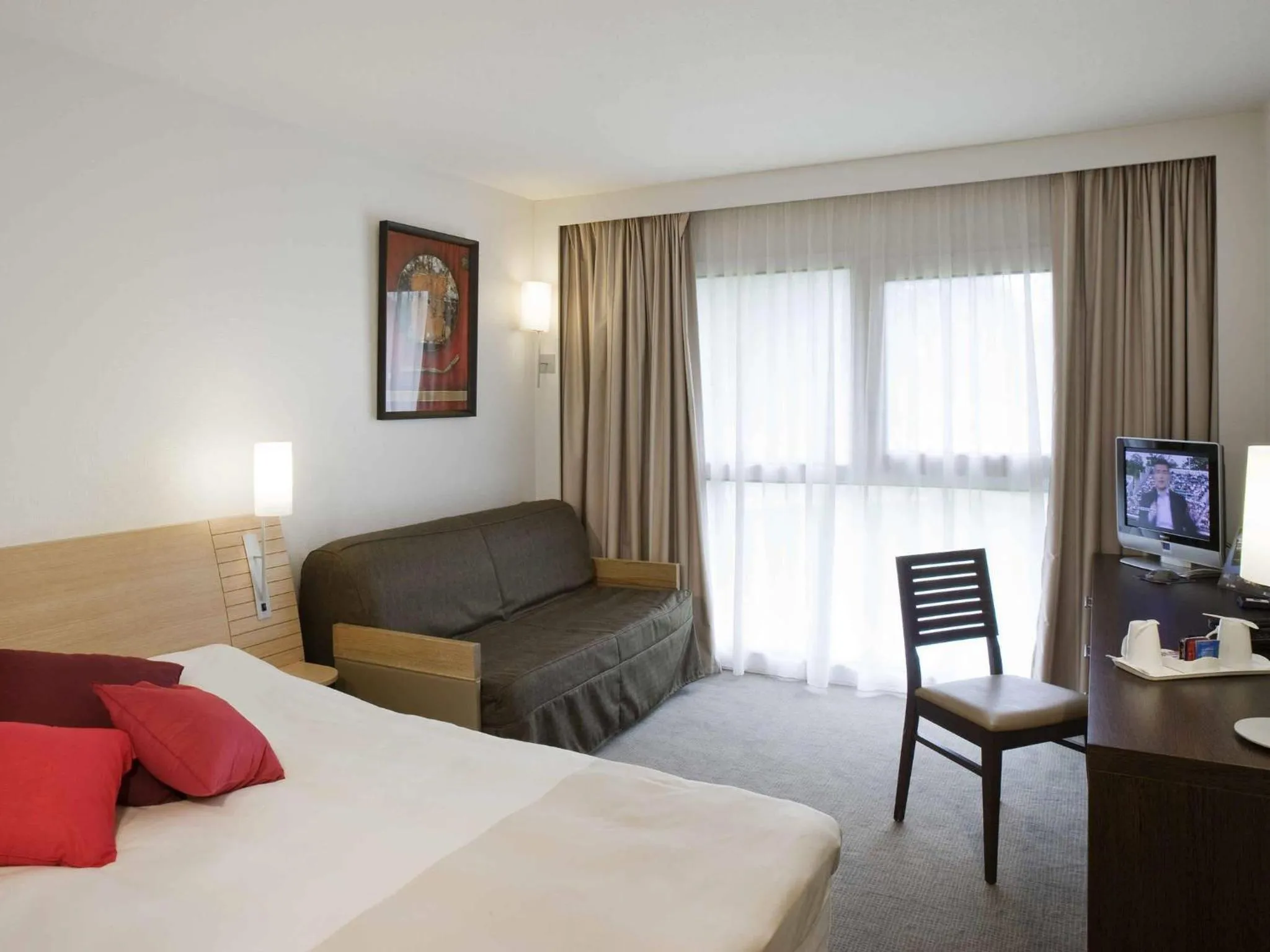 Bedroom, Bed in Novotel Clermont-Ferrand