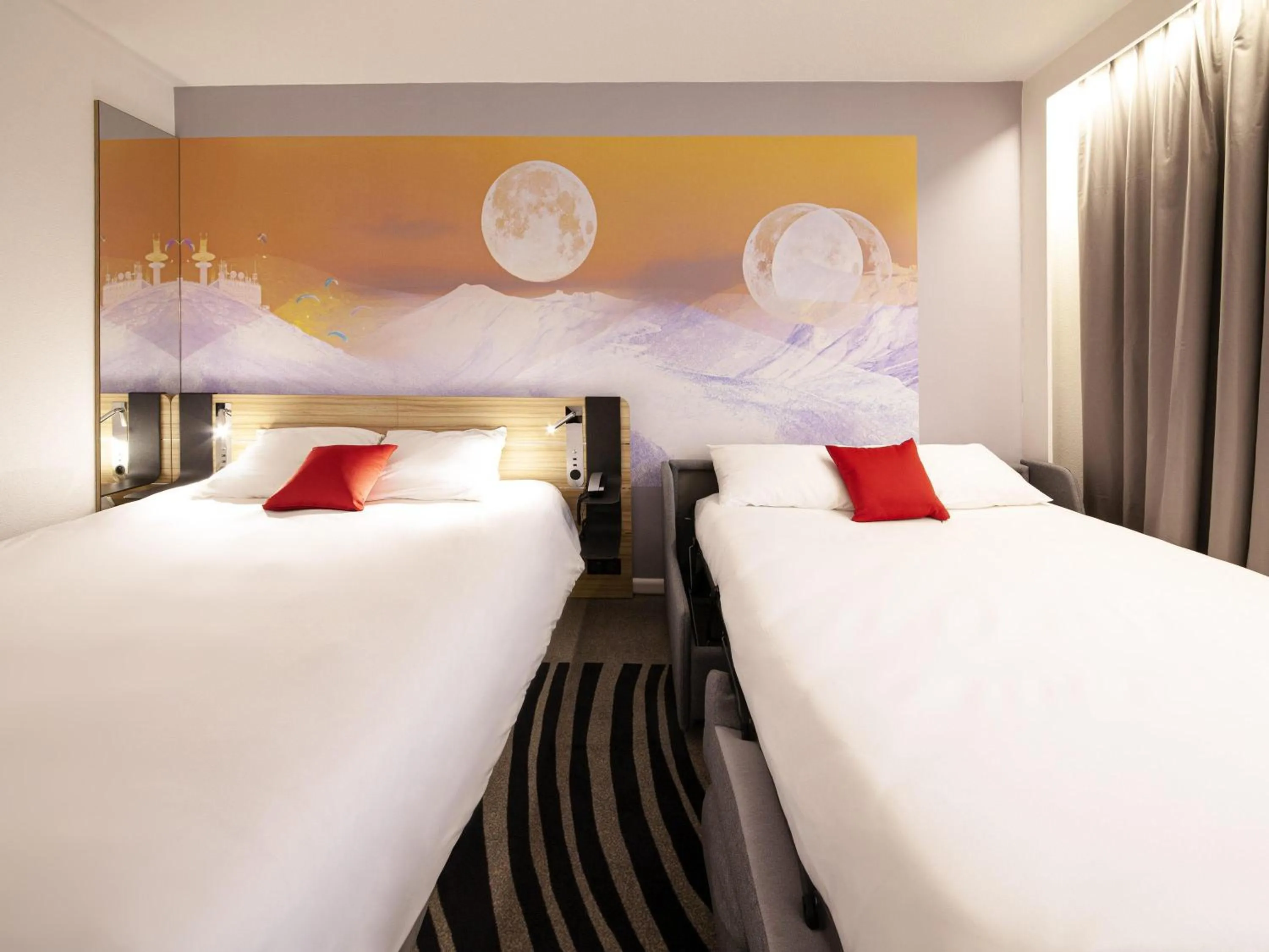 Other, Bed in Novotel Clermont-Ferrand