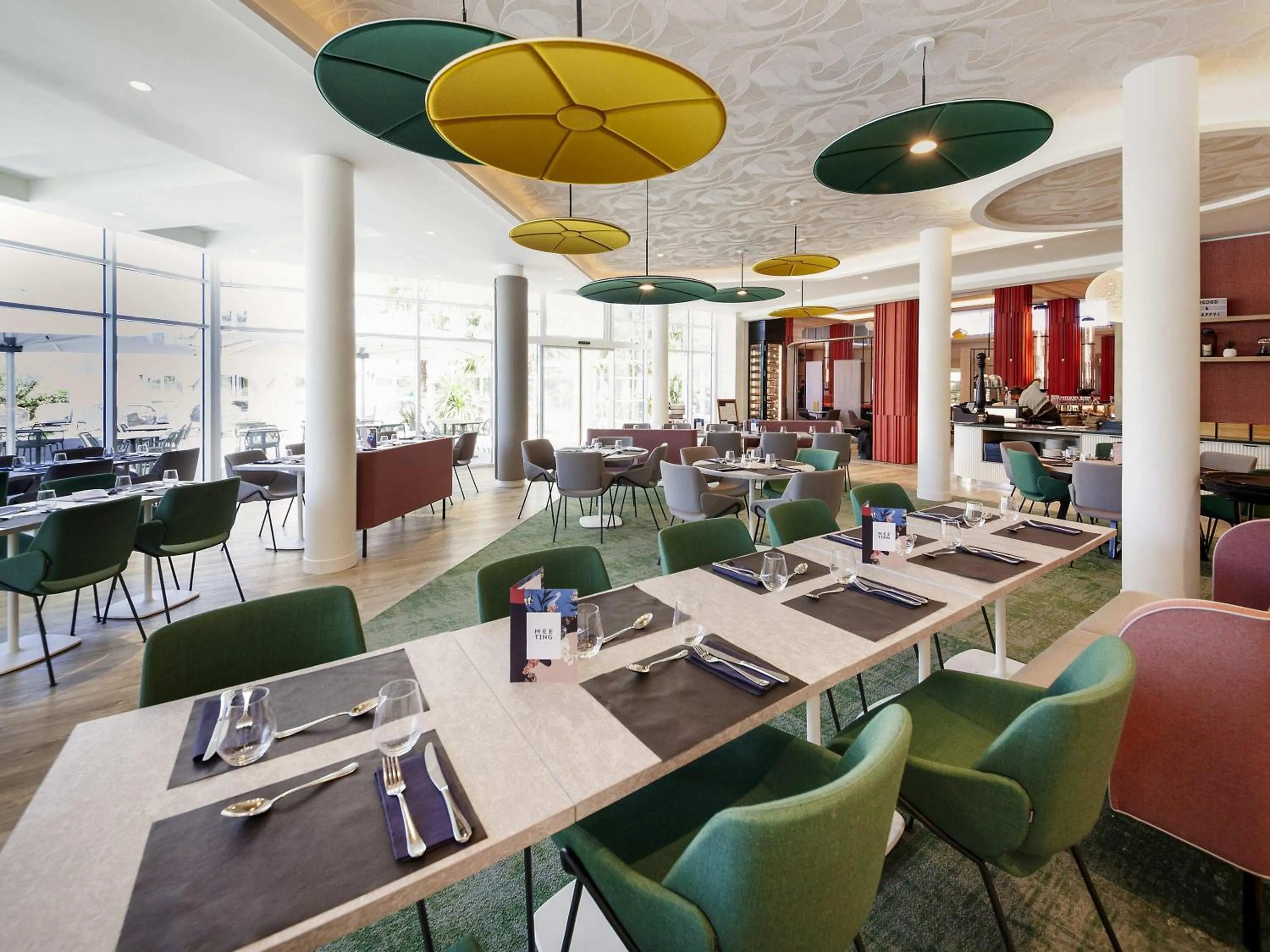 Restaurant/places to eat in Novotel Clermont-Ferrand