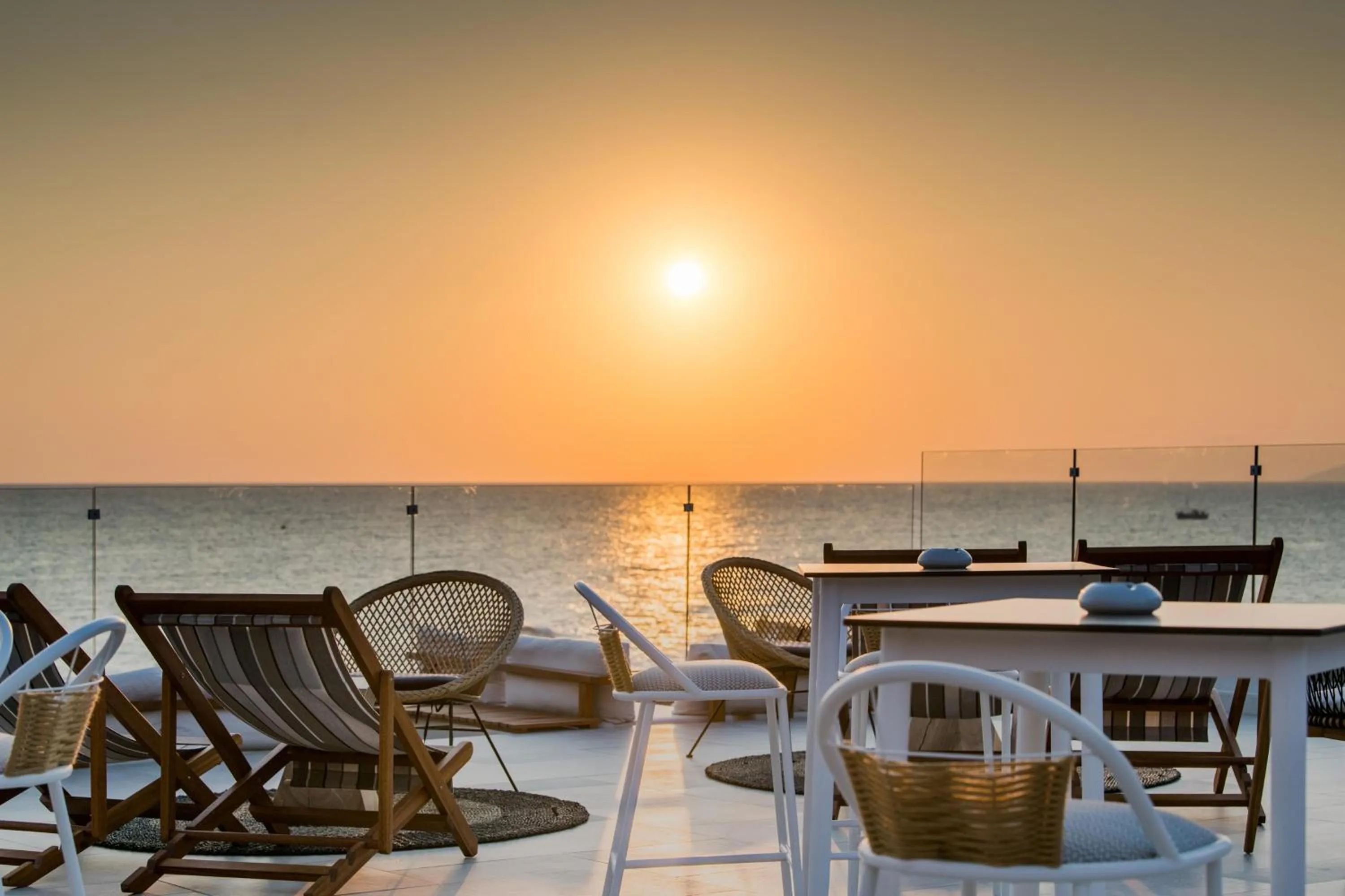 Lounge or bar in AKASHA Beach Hotel & Spa