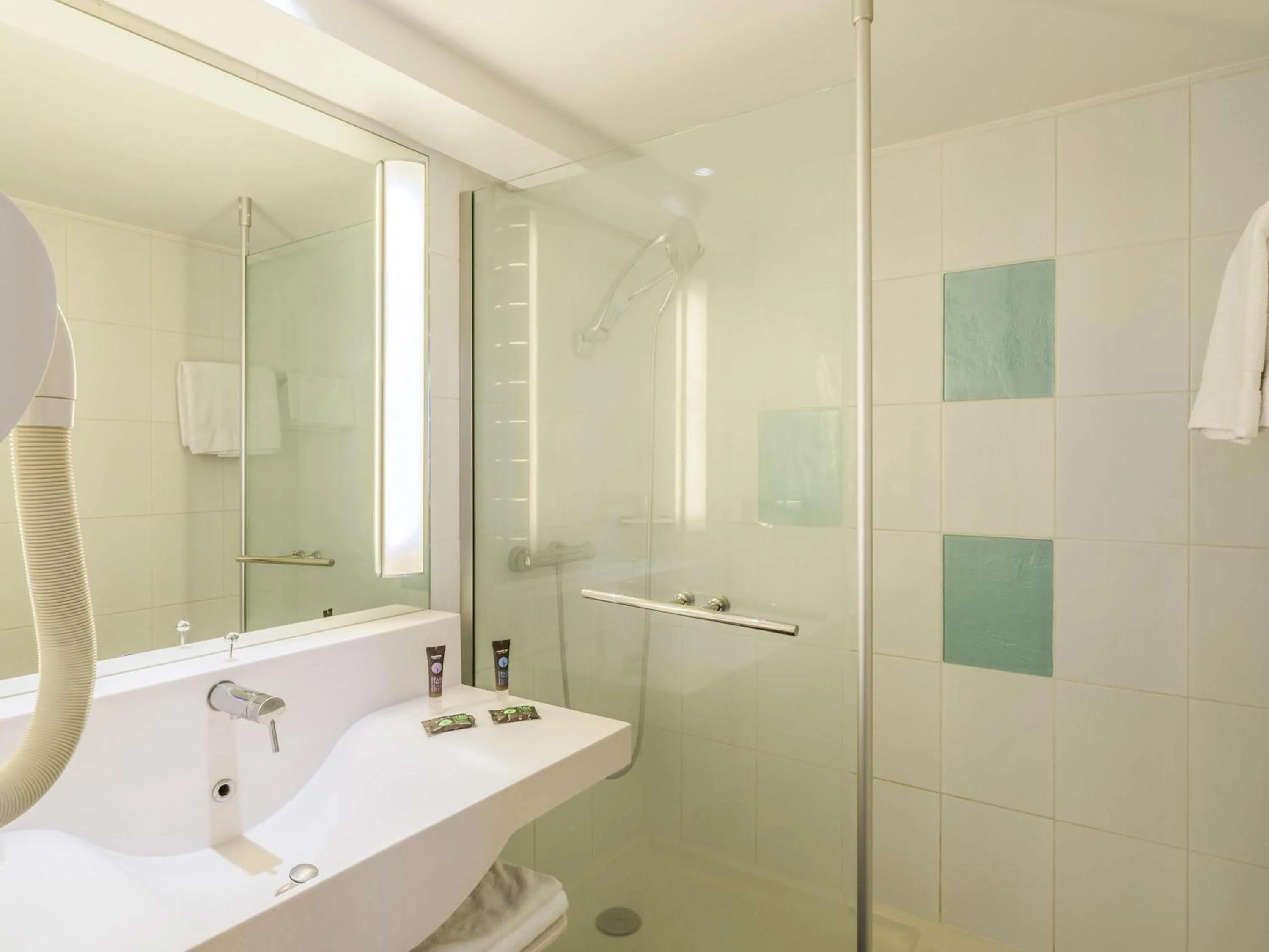 Bedroom in Novotel Paris Créteil Le Lac