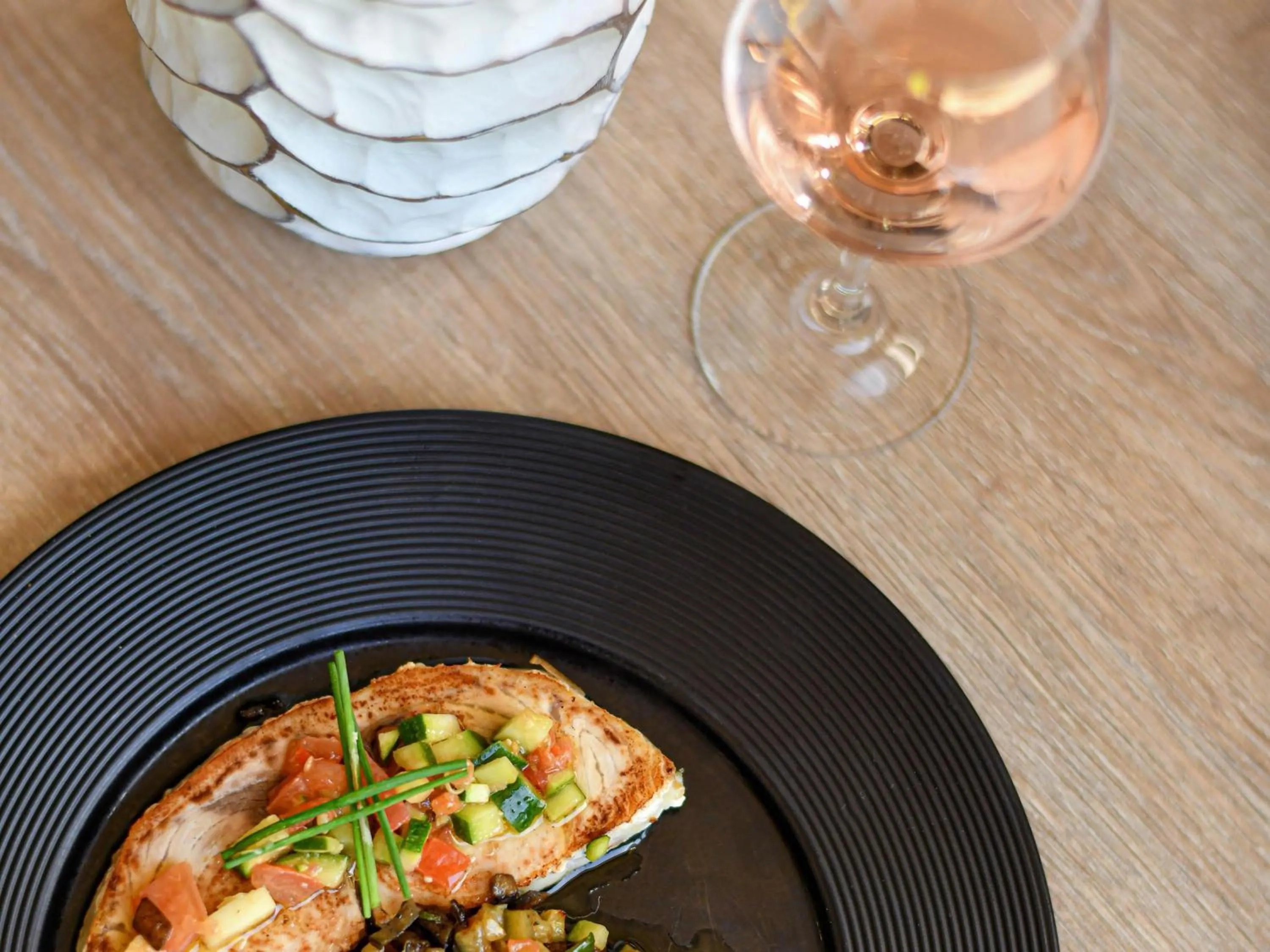 Restaurant/places to eat in Novotel Paris Créteil Le Lac