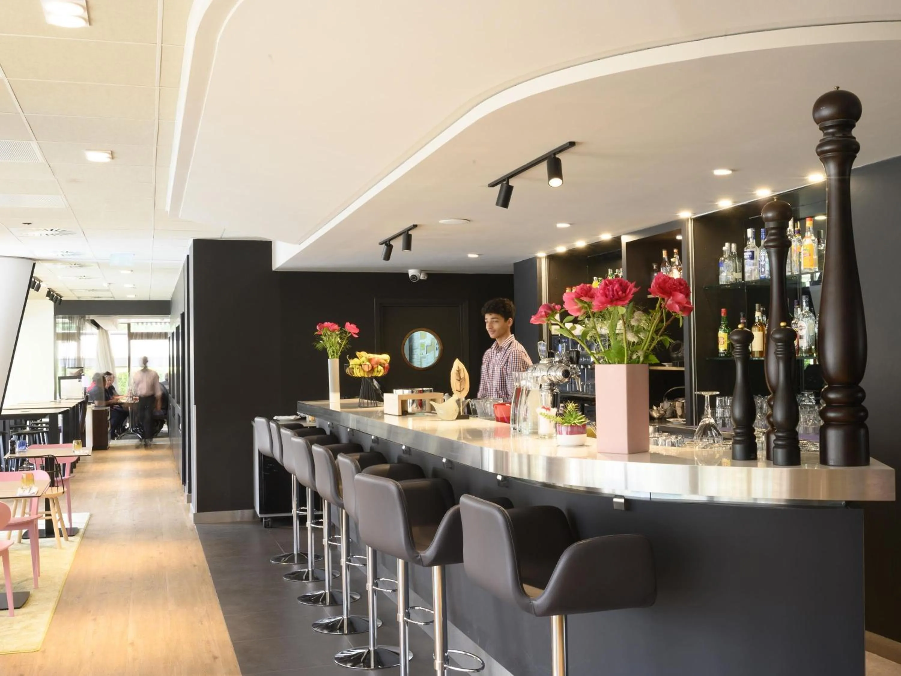 Lounge or bar in Novotel Paris Créteil Le Lac