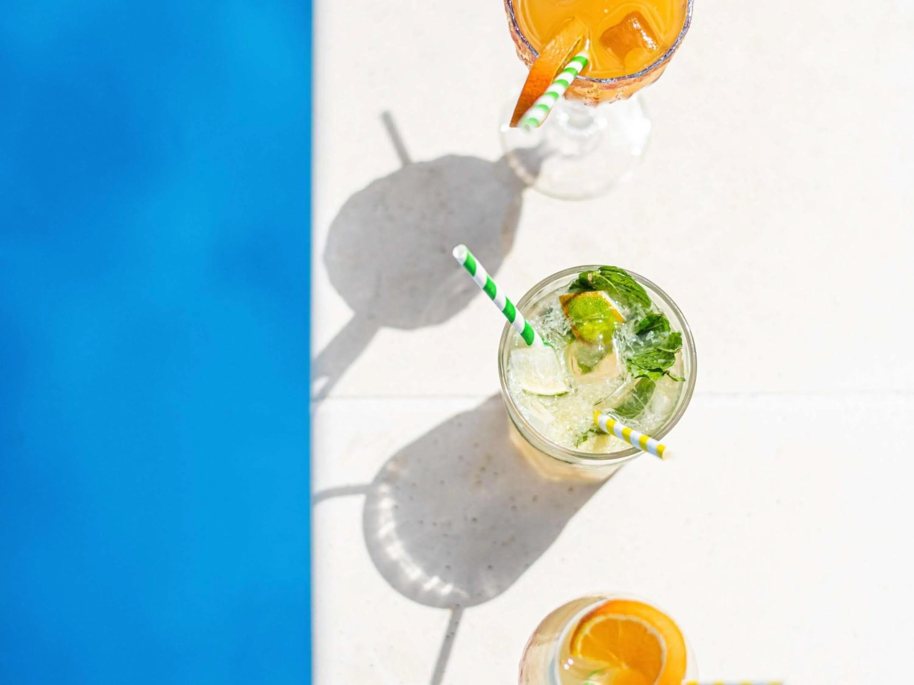 Lounge or bar in Hotel Novotel Evry Courcouronnes