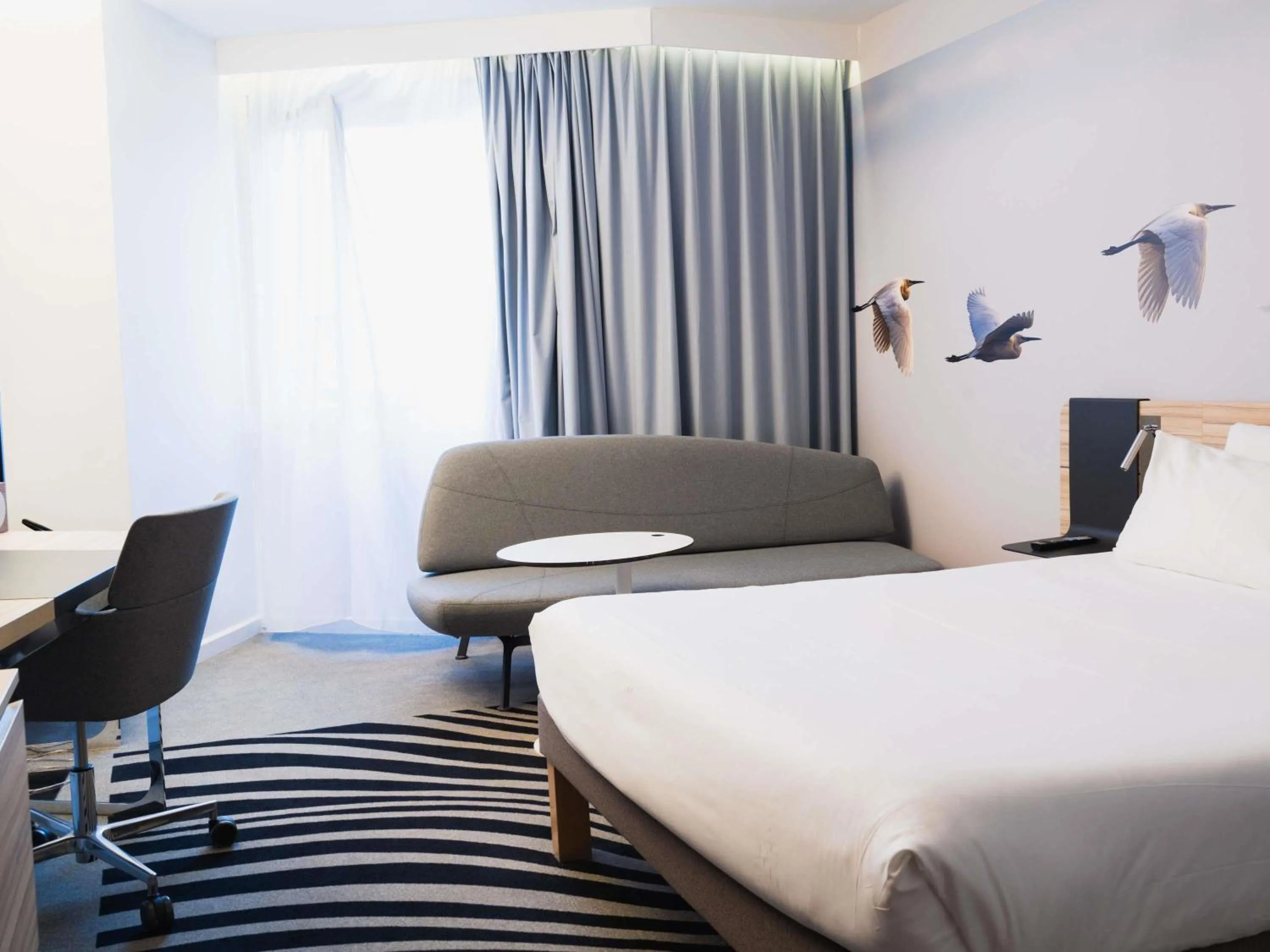 Bedroom, Bed in Novotel Valence Sud