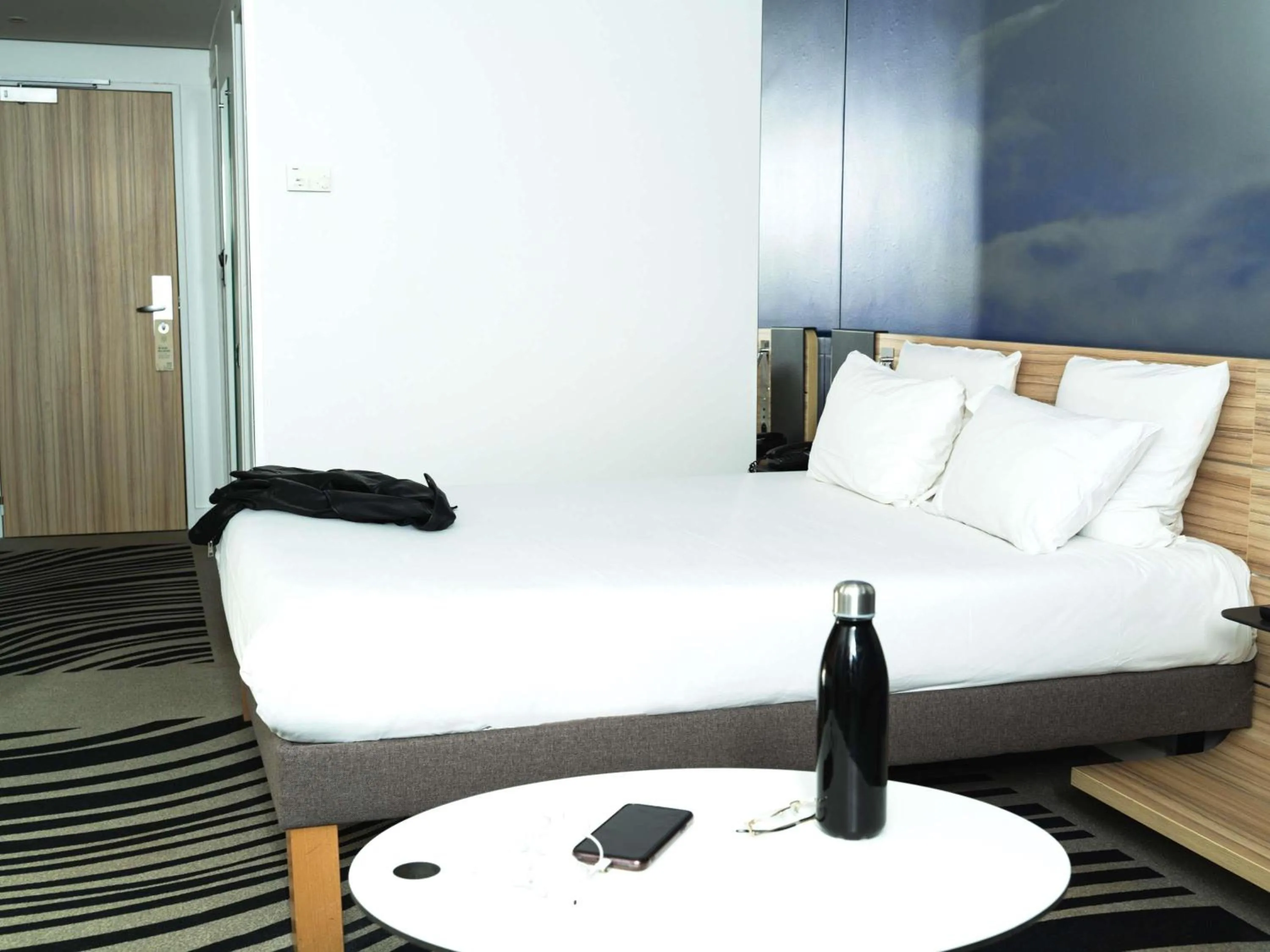 Bedroom, Bed in Novotel Valence Sud