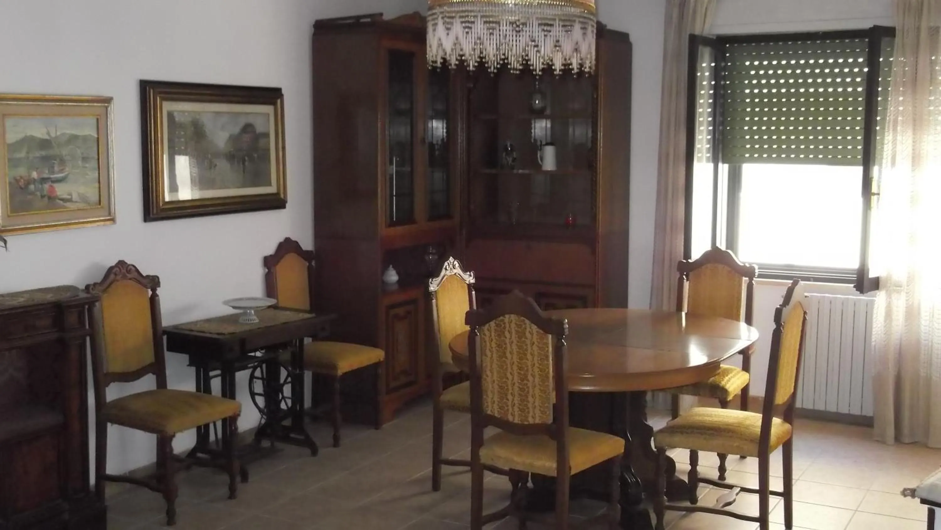 Communal lounge/ TV room in Solimarina