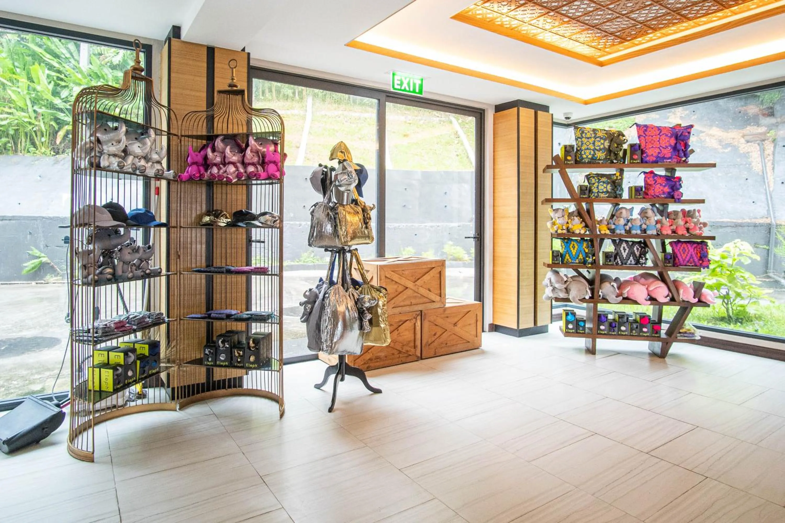 On-site shops in SKYVIEW Resort Phuket Patong Beach