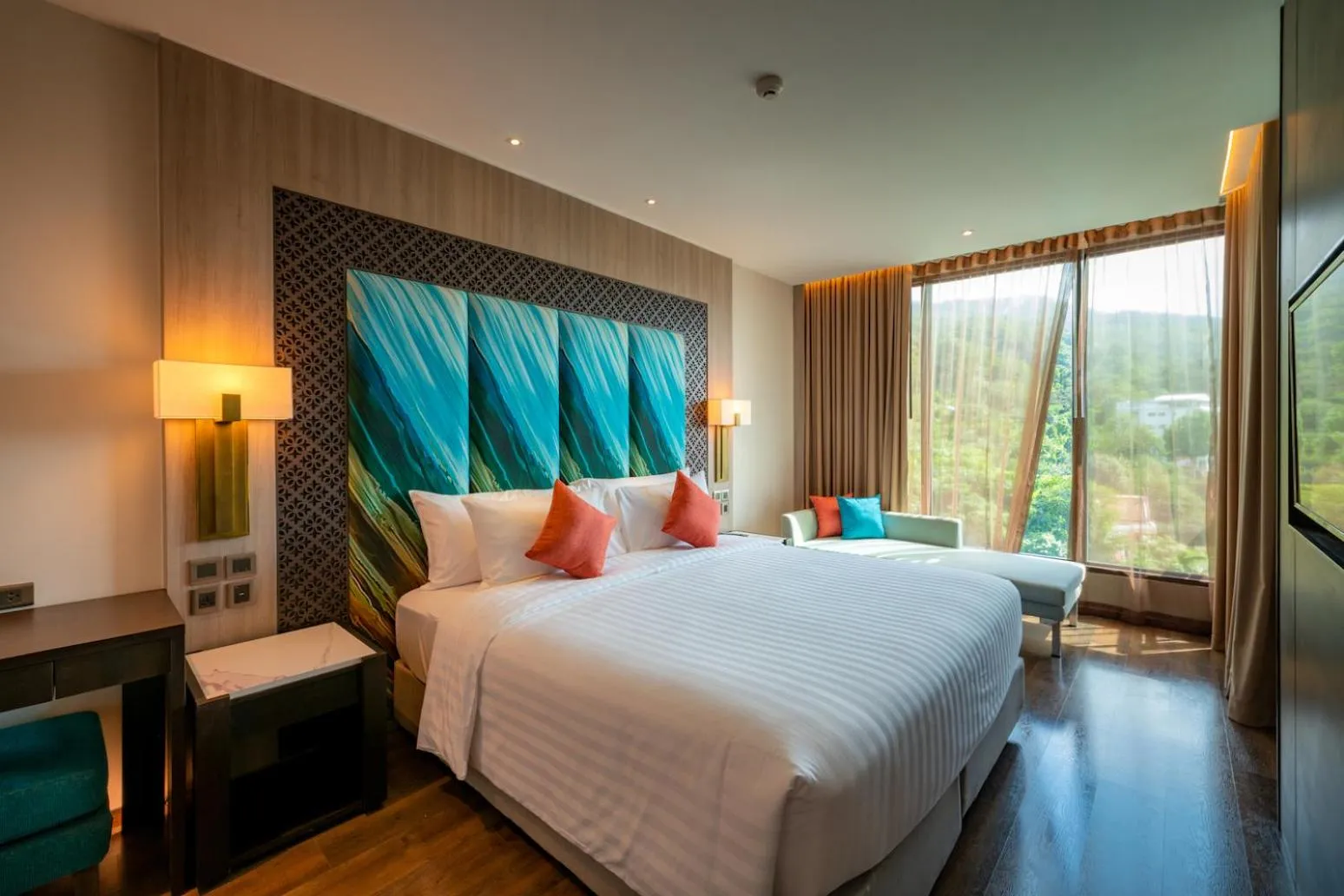 Bedroom, Bed in SKYVIEW Resort Phuket Patong Beach