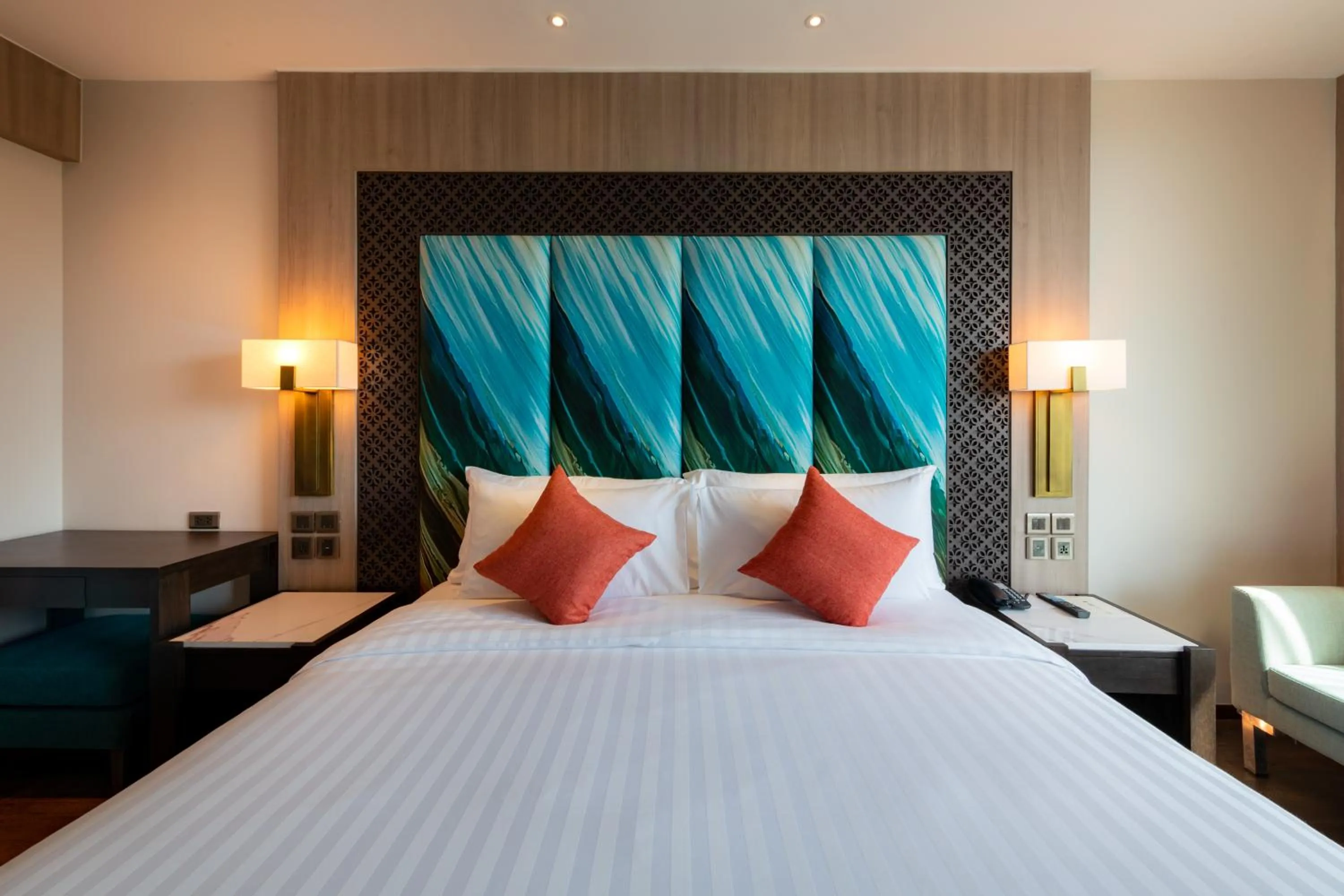 Bed in SKYVIEW Resort Phuket Patong Beach