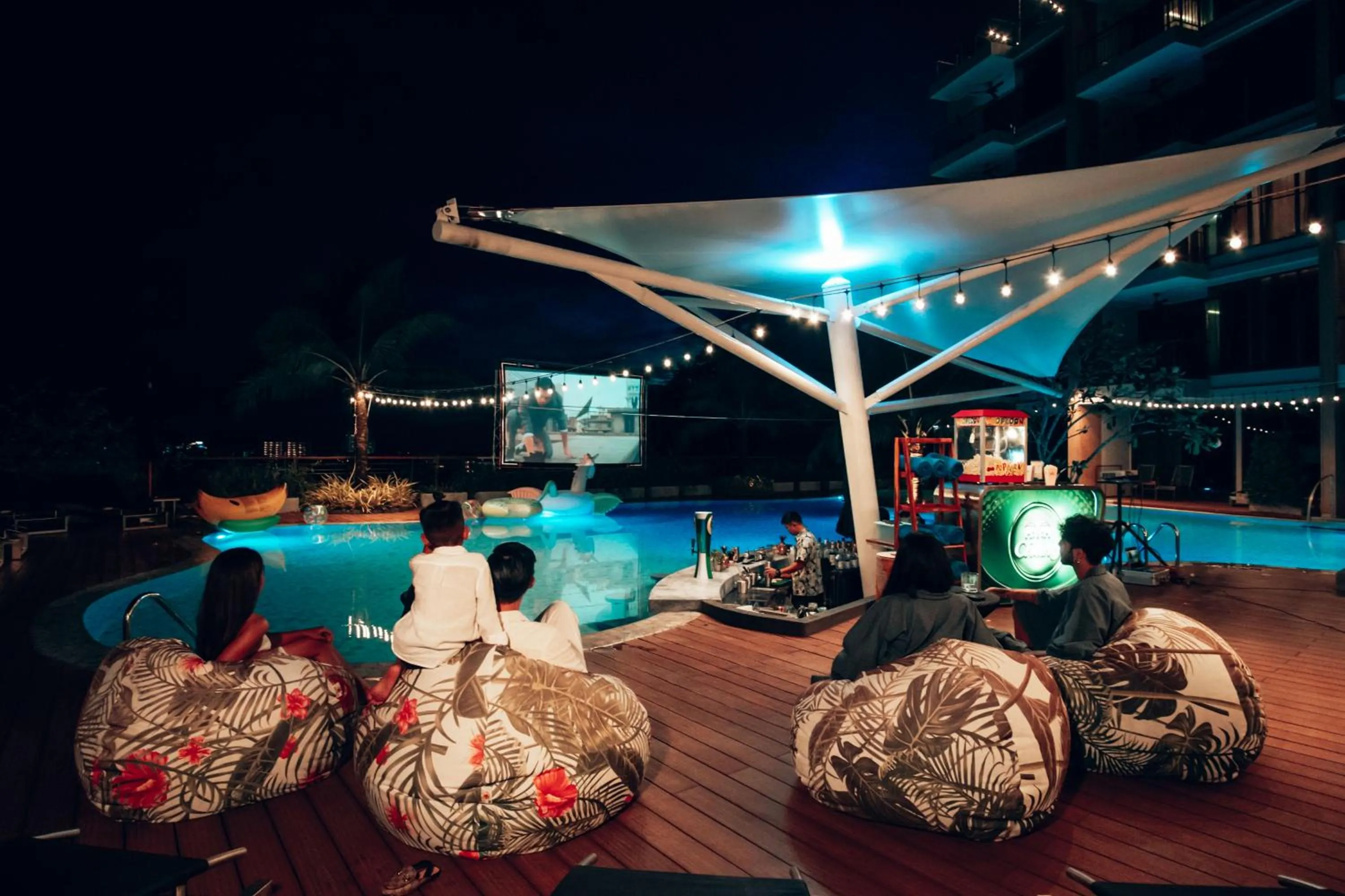 Night in SKYVIEW Resort Phuket Patong Beach