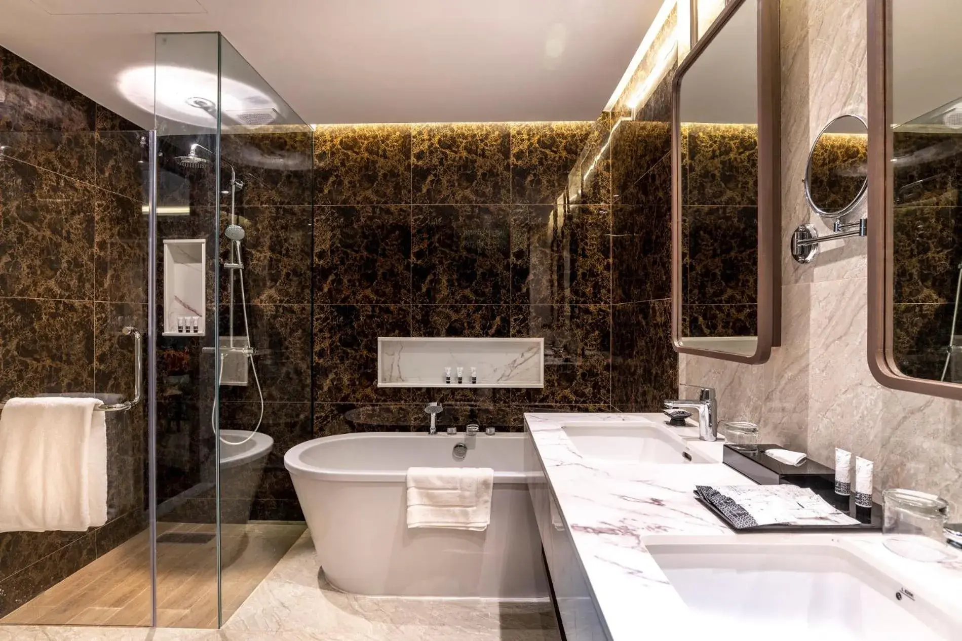 Suite with Pool View in SKYVIEW Resort Phuket Patong Beach Suite with Pool View in SKYVIEW Resort Phuket Patong Beach