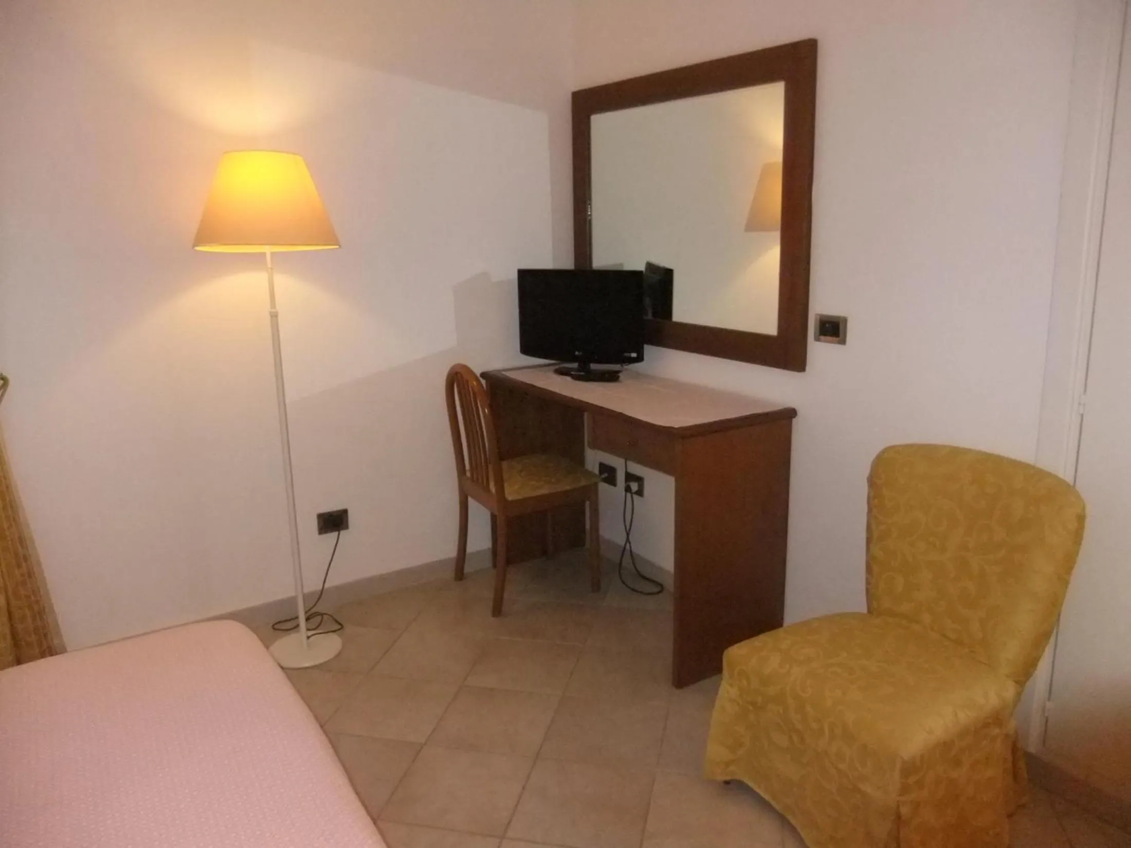 Photo of the whole room in Hotel Biancamaria