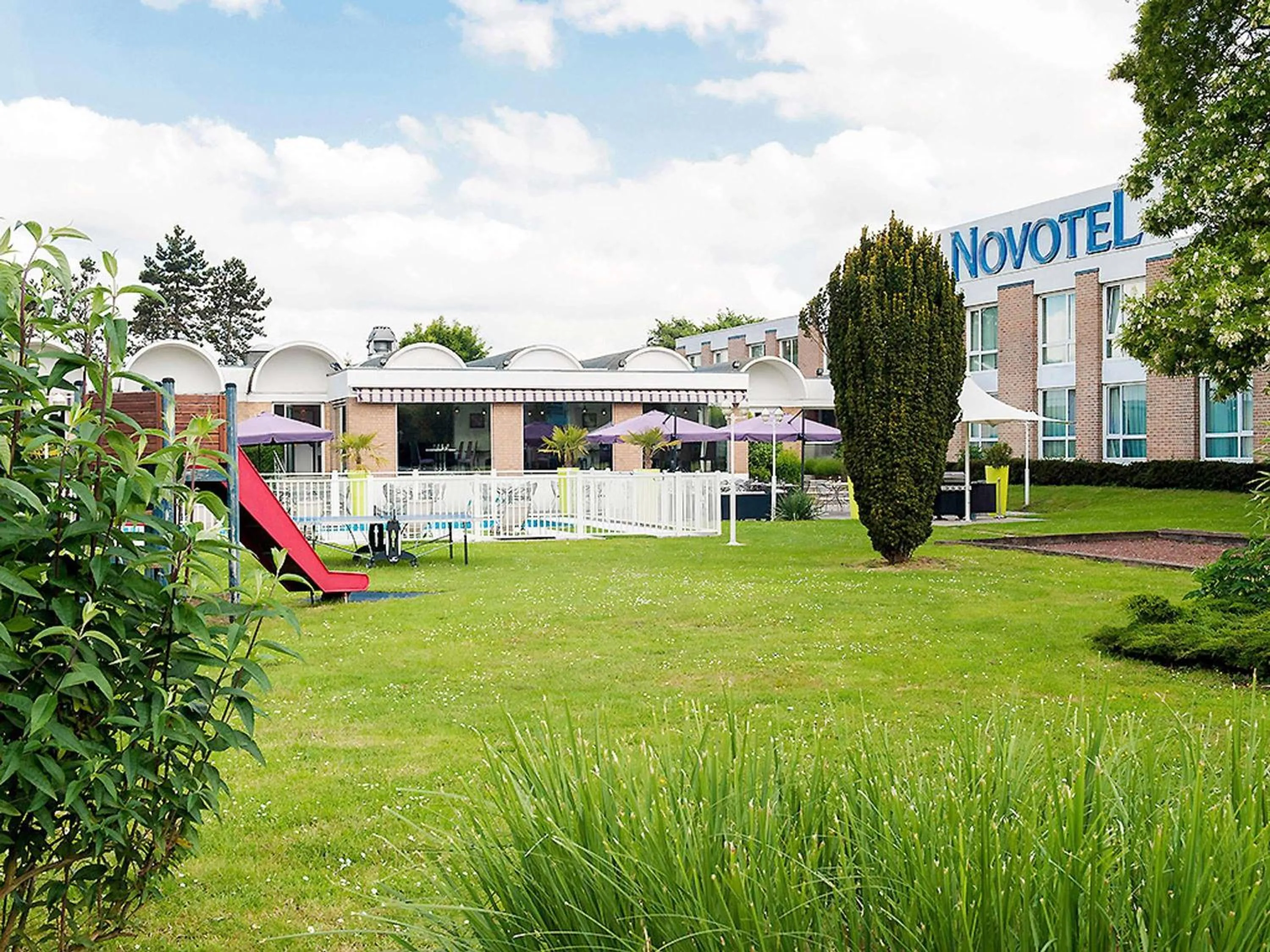 Property building in Hôtel Novotel Valenciennes