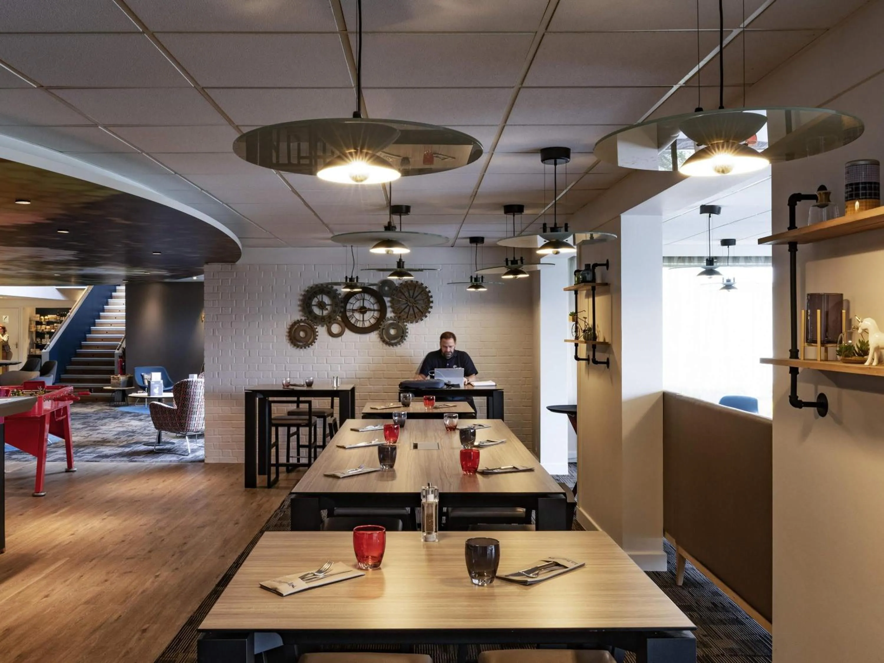 Restaurant/places to eat in Hôtel Novotel Valenciennes