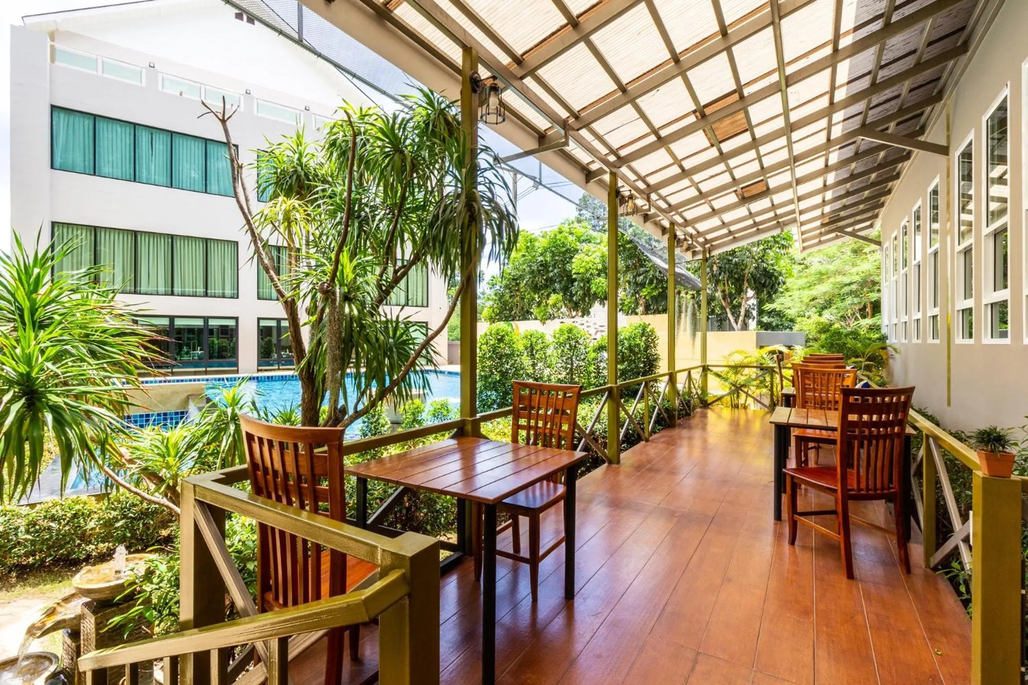 Restaurant/places to eat in Ozone Hotel Khao Yai