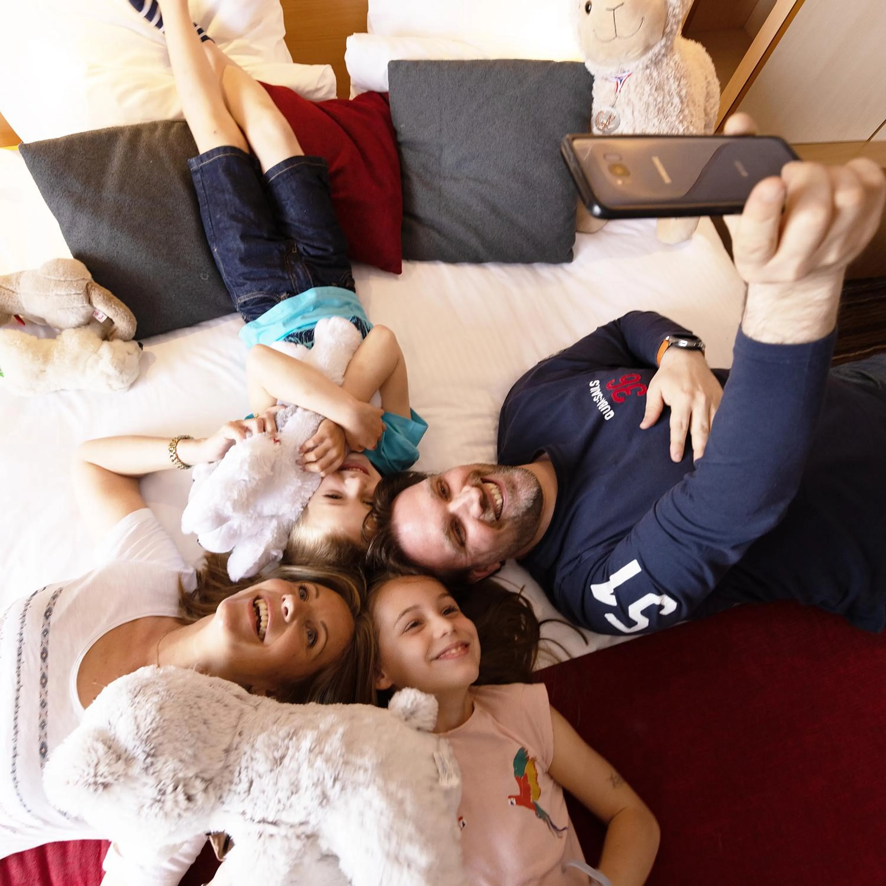 Family in Aparthotel Adagio Toulouse Centre Ramblas