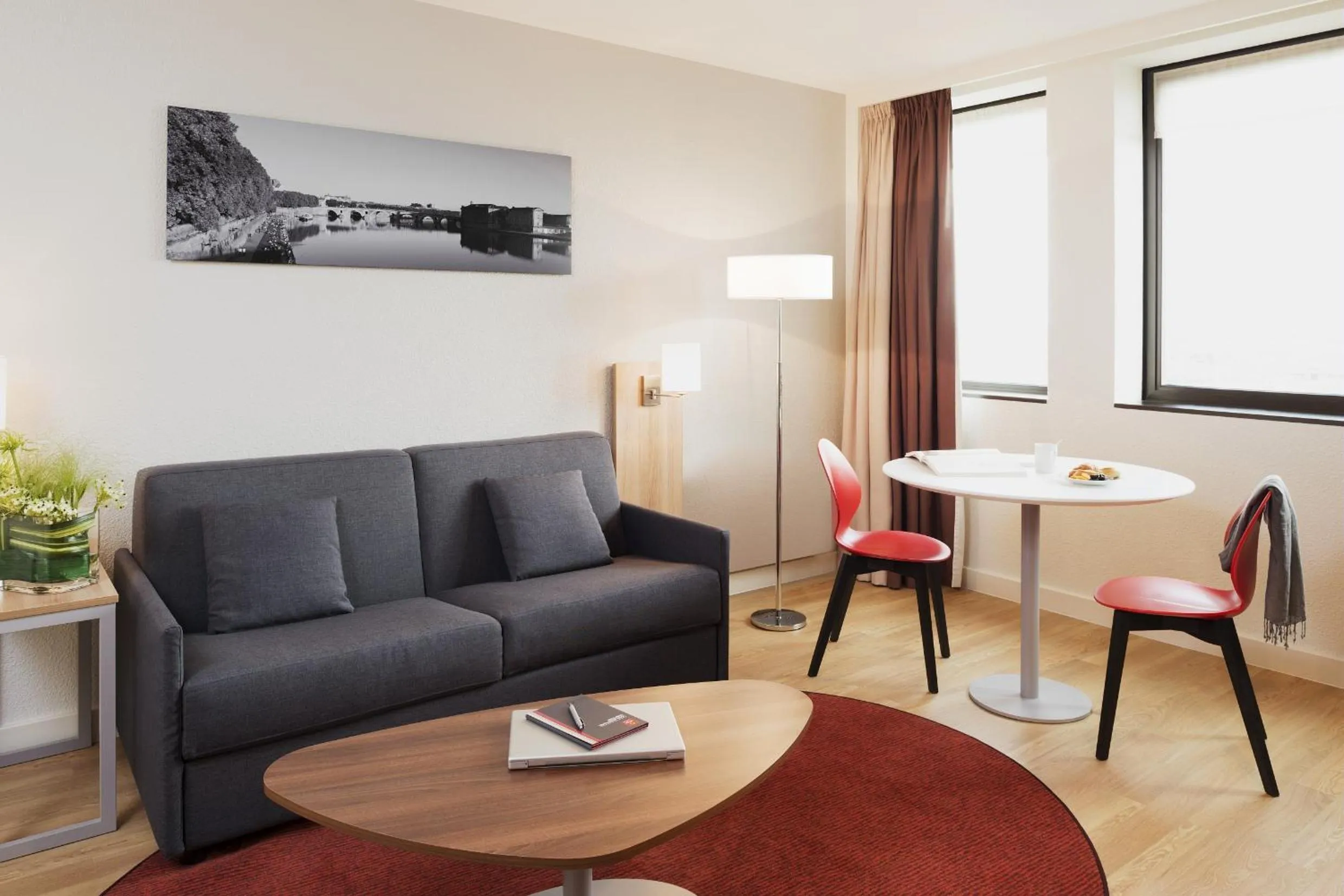Living room in Aparthotel Adagio Toulouse Centre Ramblas