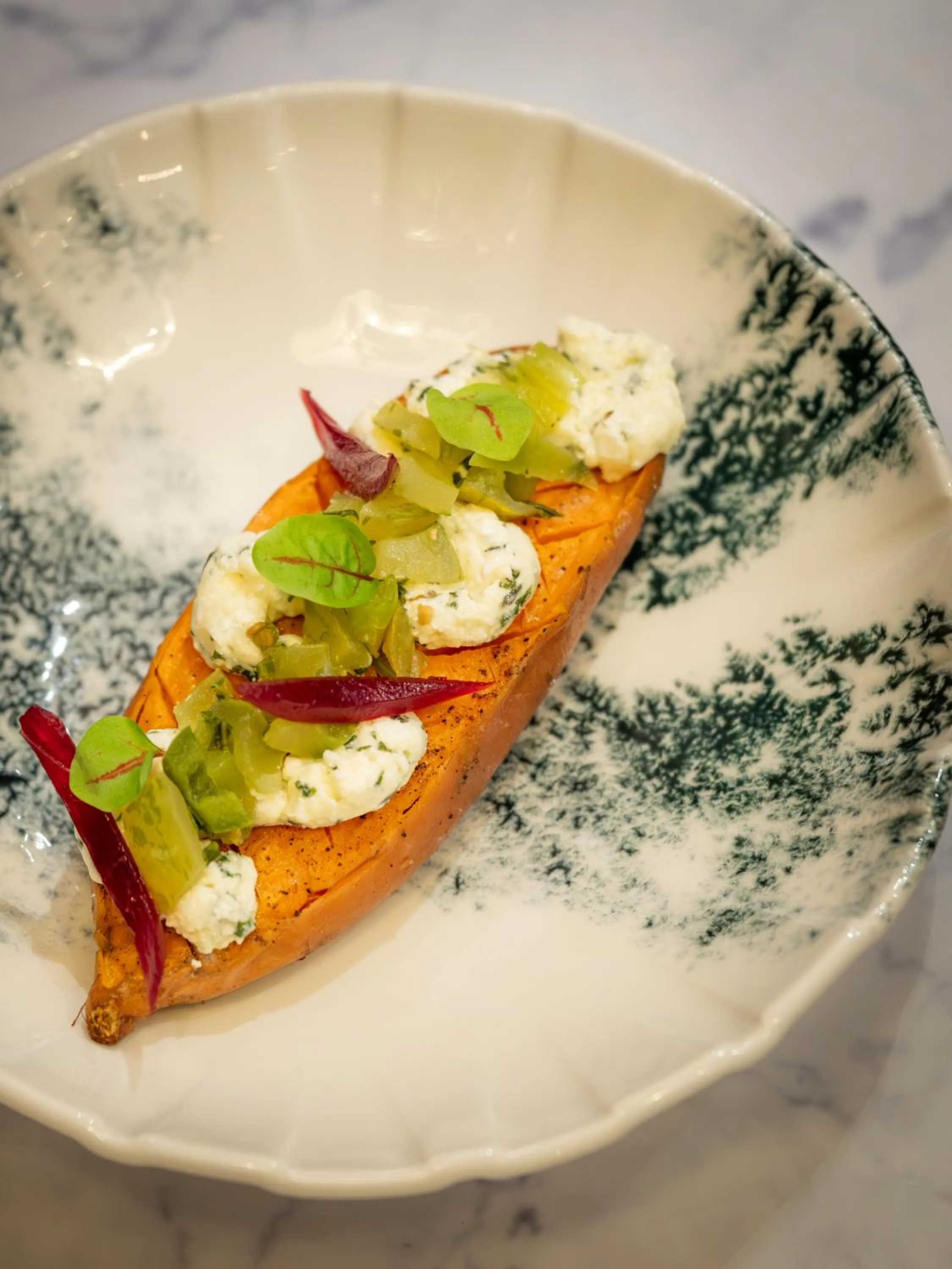 Restaurant/places to eat in FirstName Toulouse Résidence