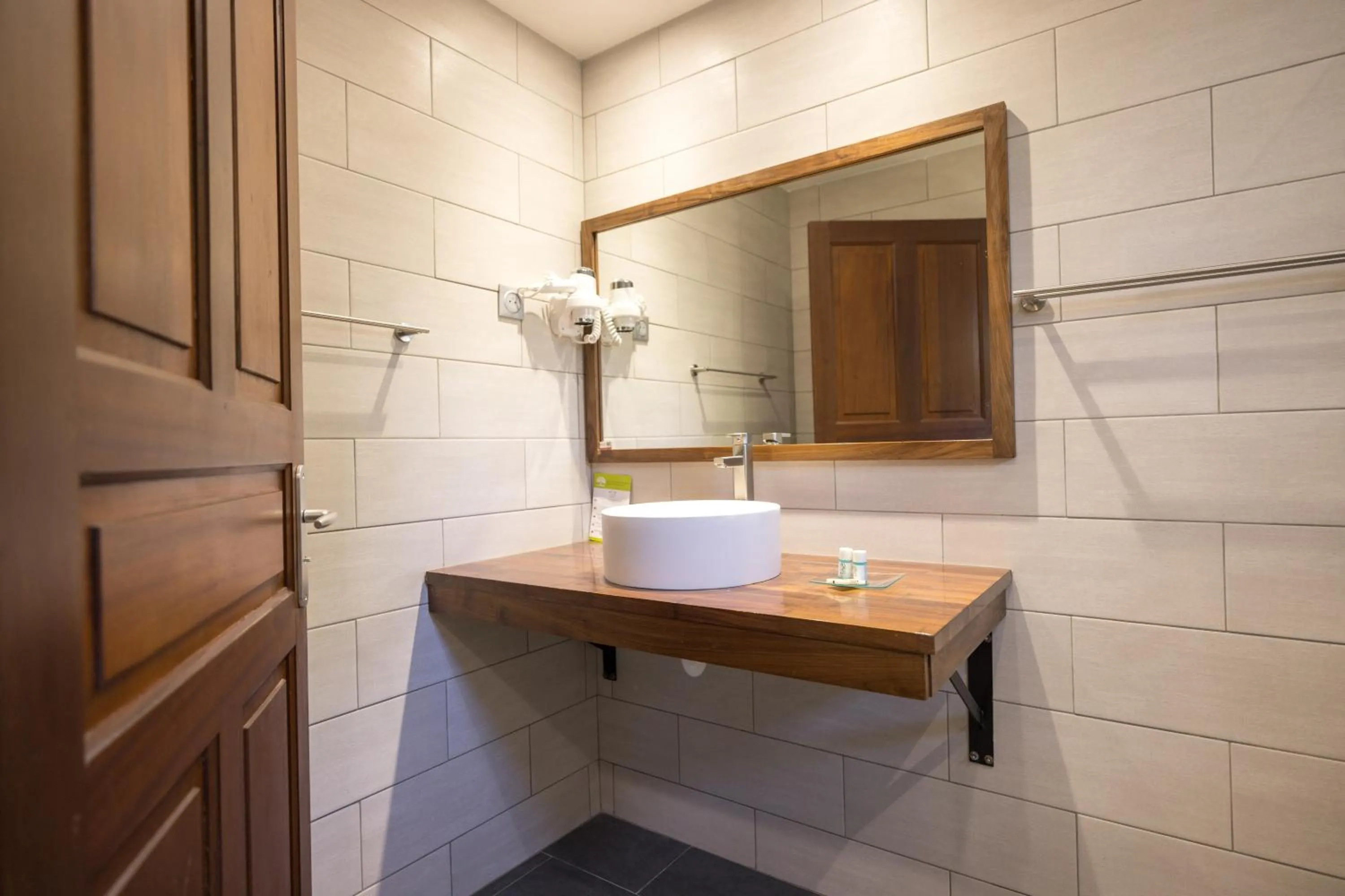 Bathroom in Les Géraniums