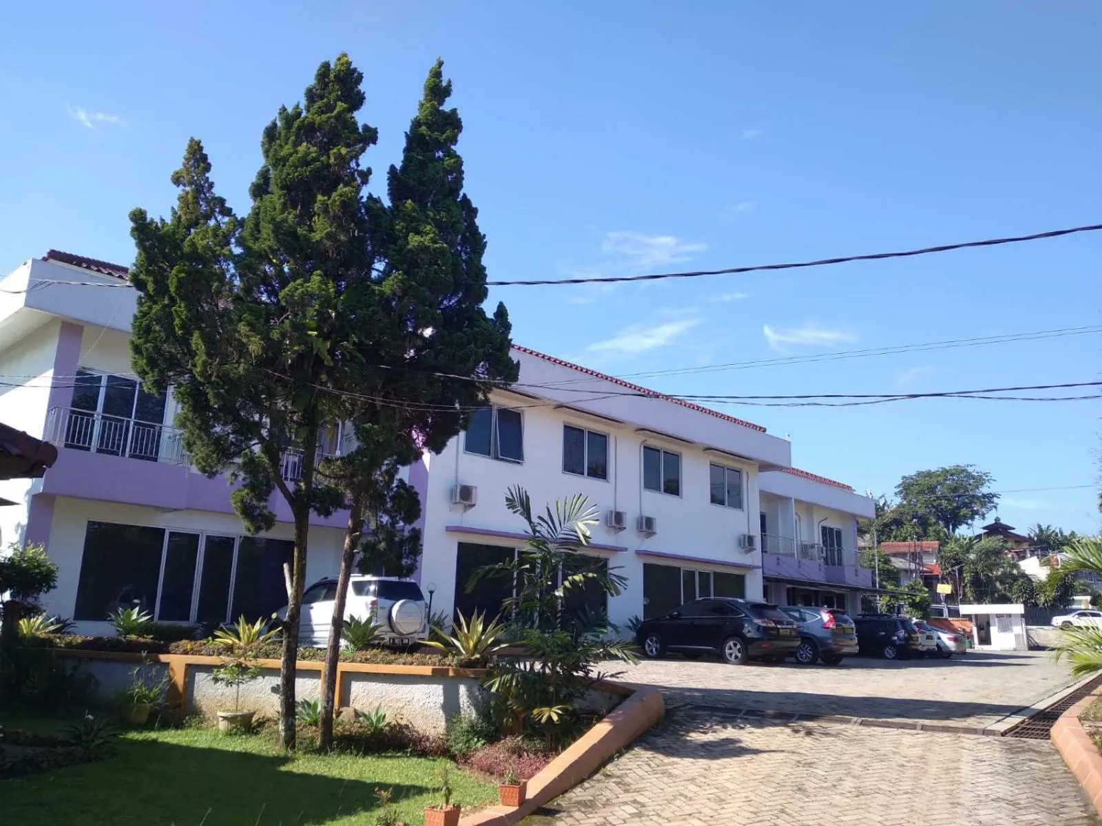 Property building in HOTEL & WISMA BINTANG JADAYAT