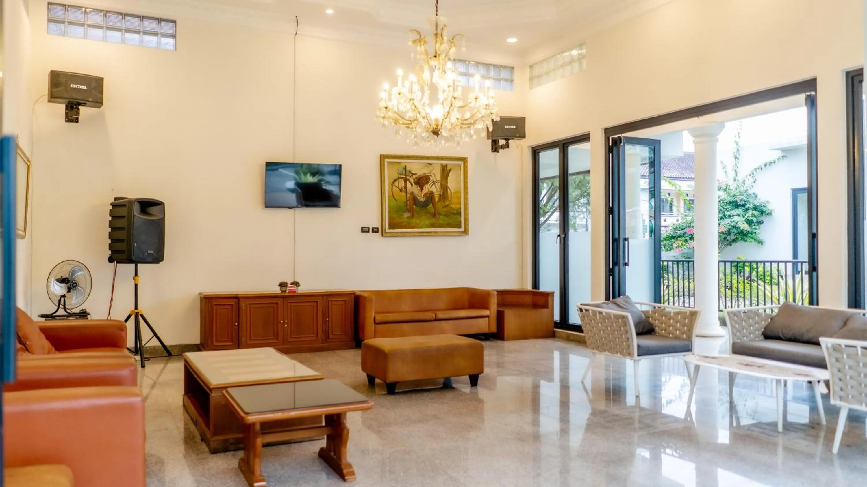 HOTEL & WISMA BINTANG JADAYAT