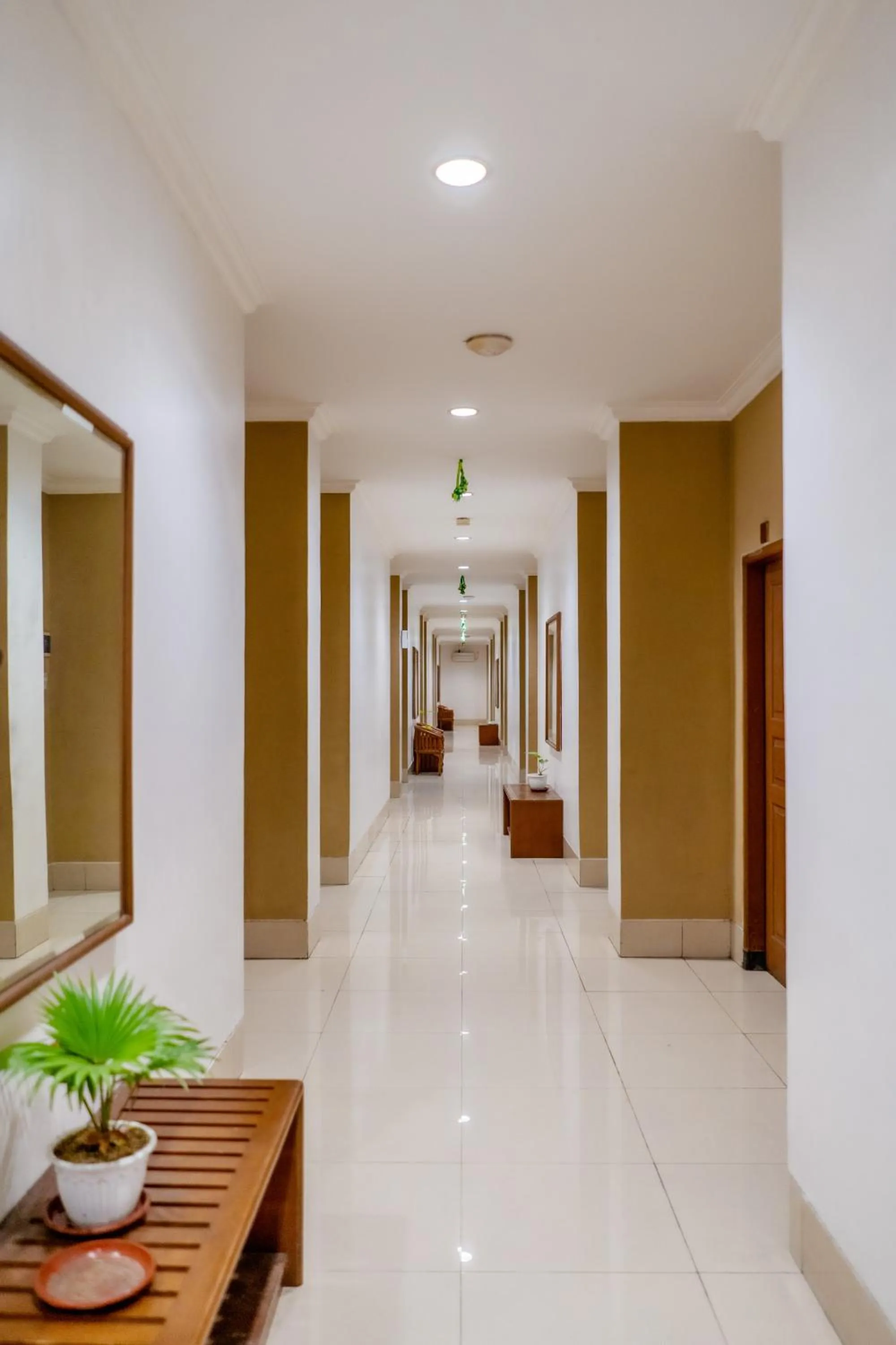 Property building in HOTEL & WISMA BINTANG JADAYAT