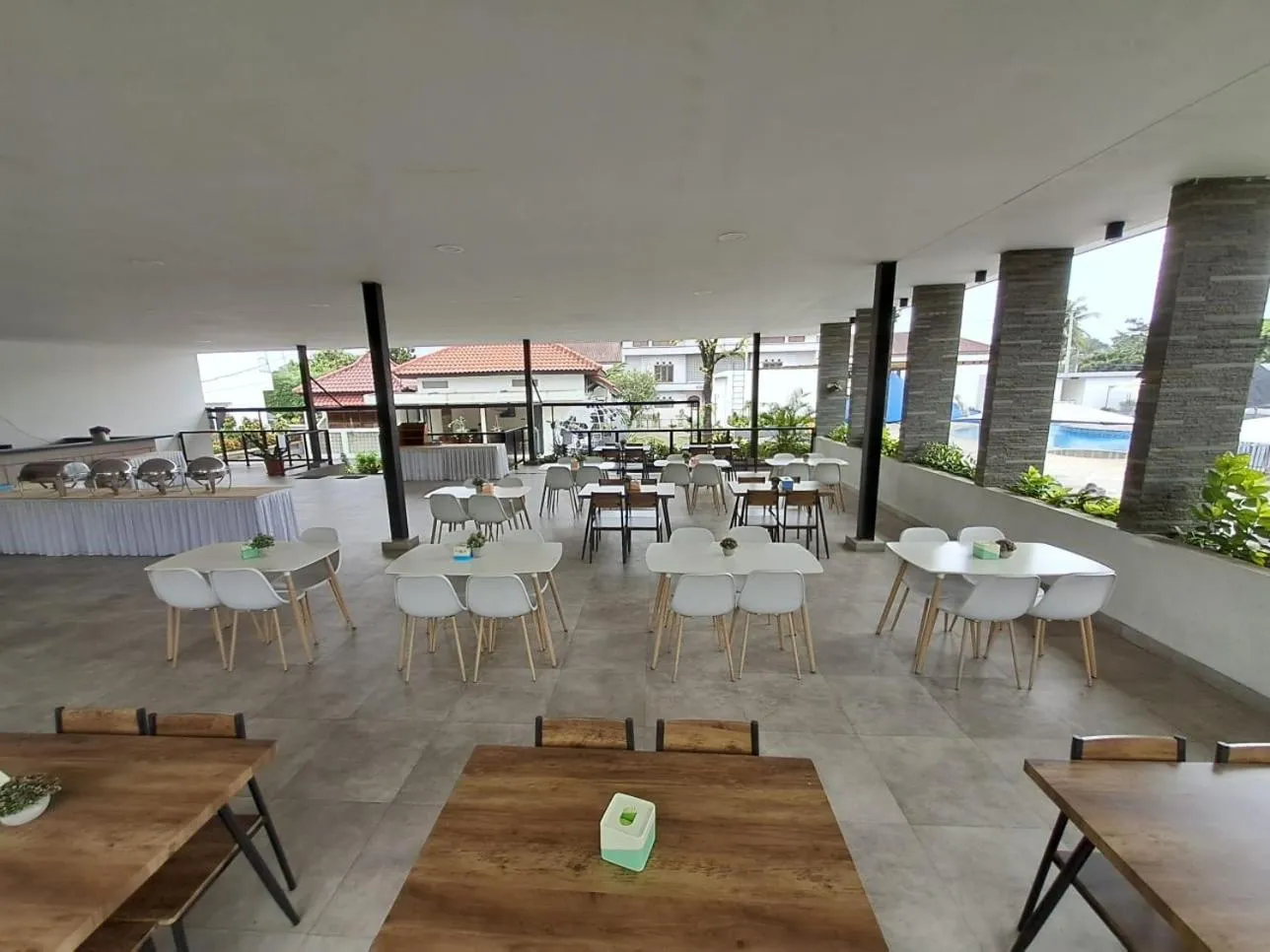 Restaurant/places to eat in HOTEL & WISMA BINTANG JADAYAT