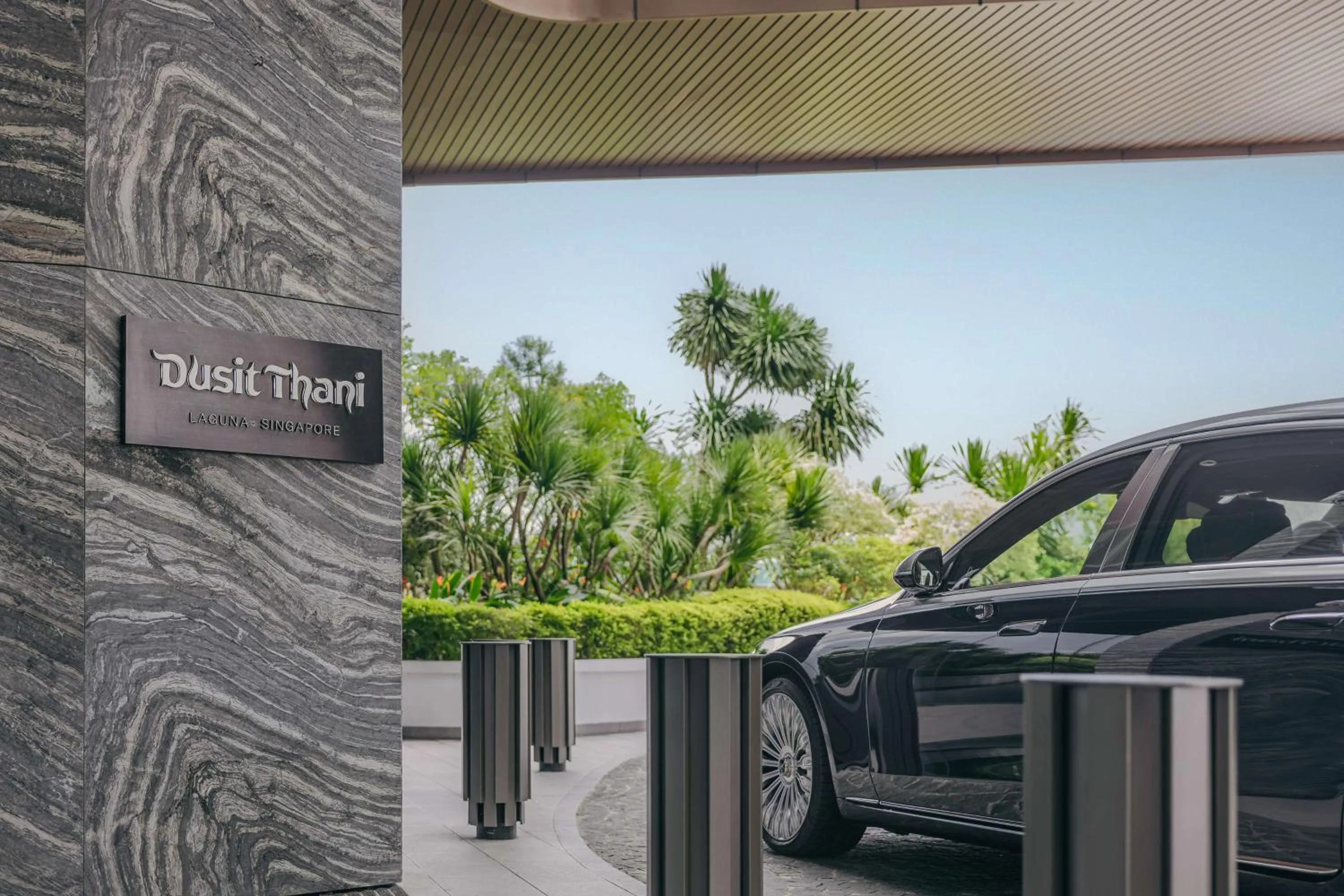 shuttle in Dusit Thani Laguna Singapore