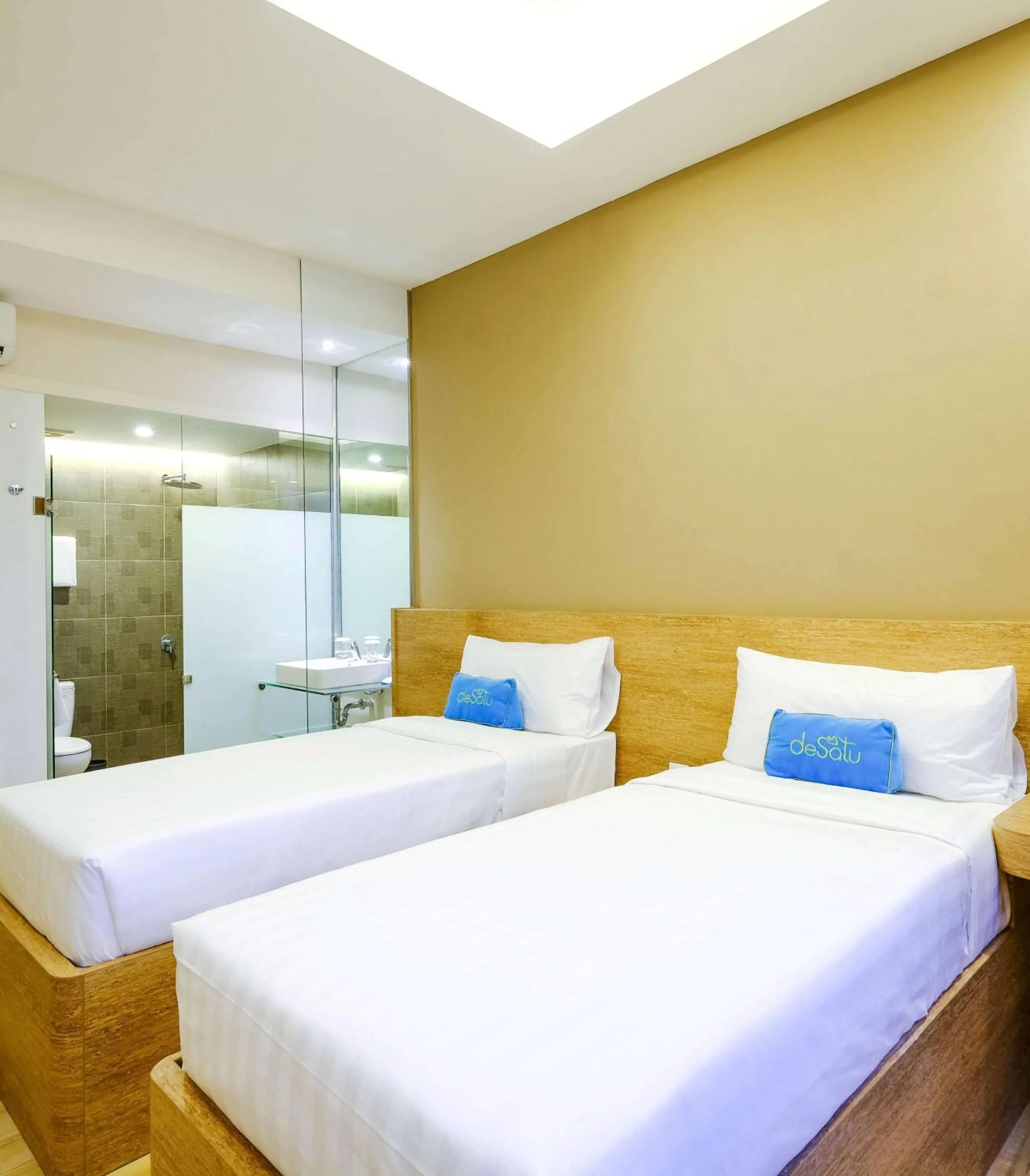 Bed in Desatu Hotel