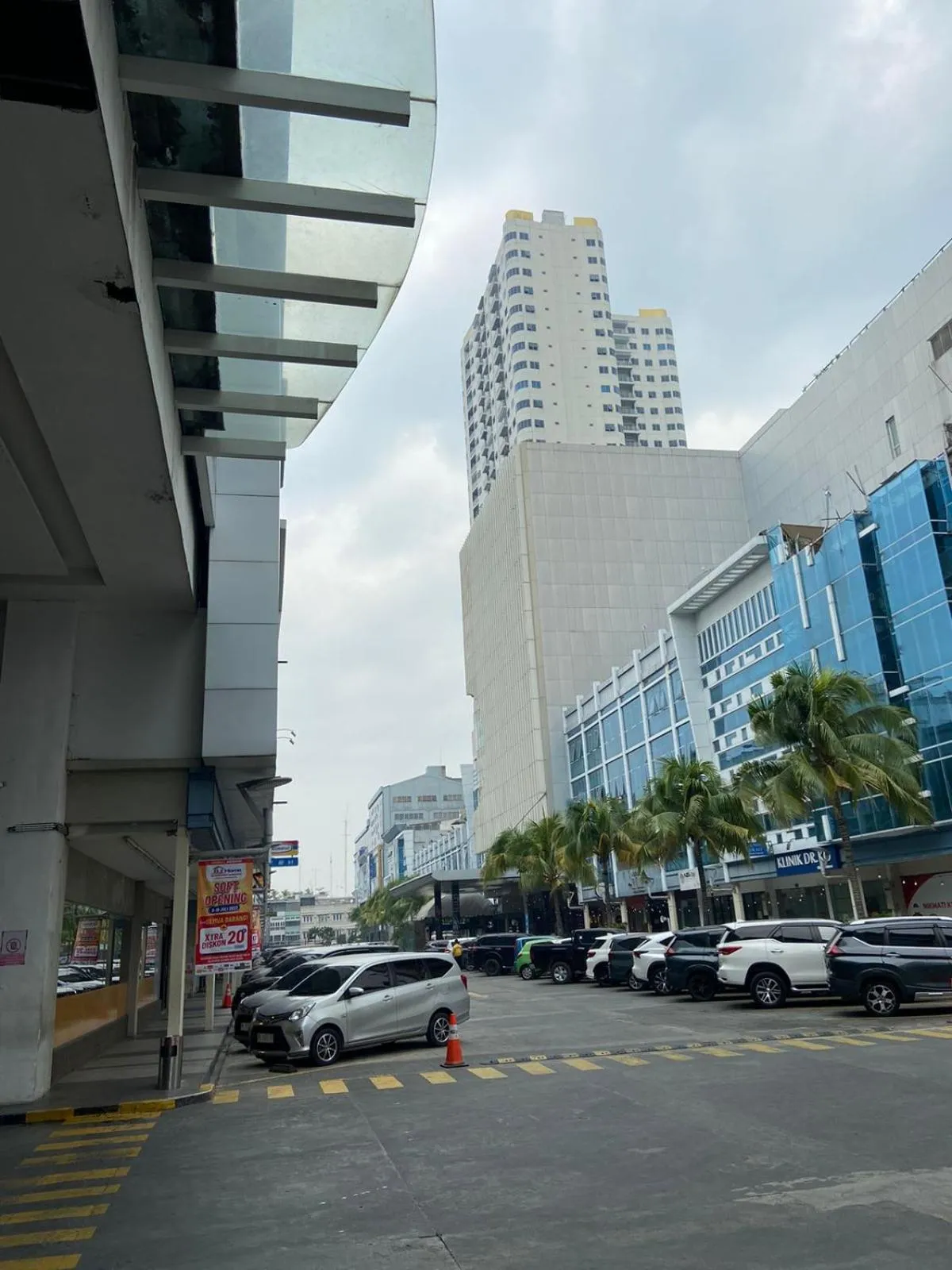 Property building in Desatu Hotel