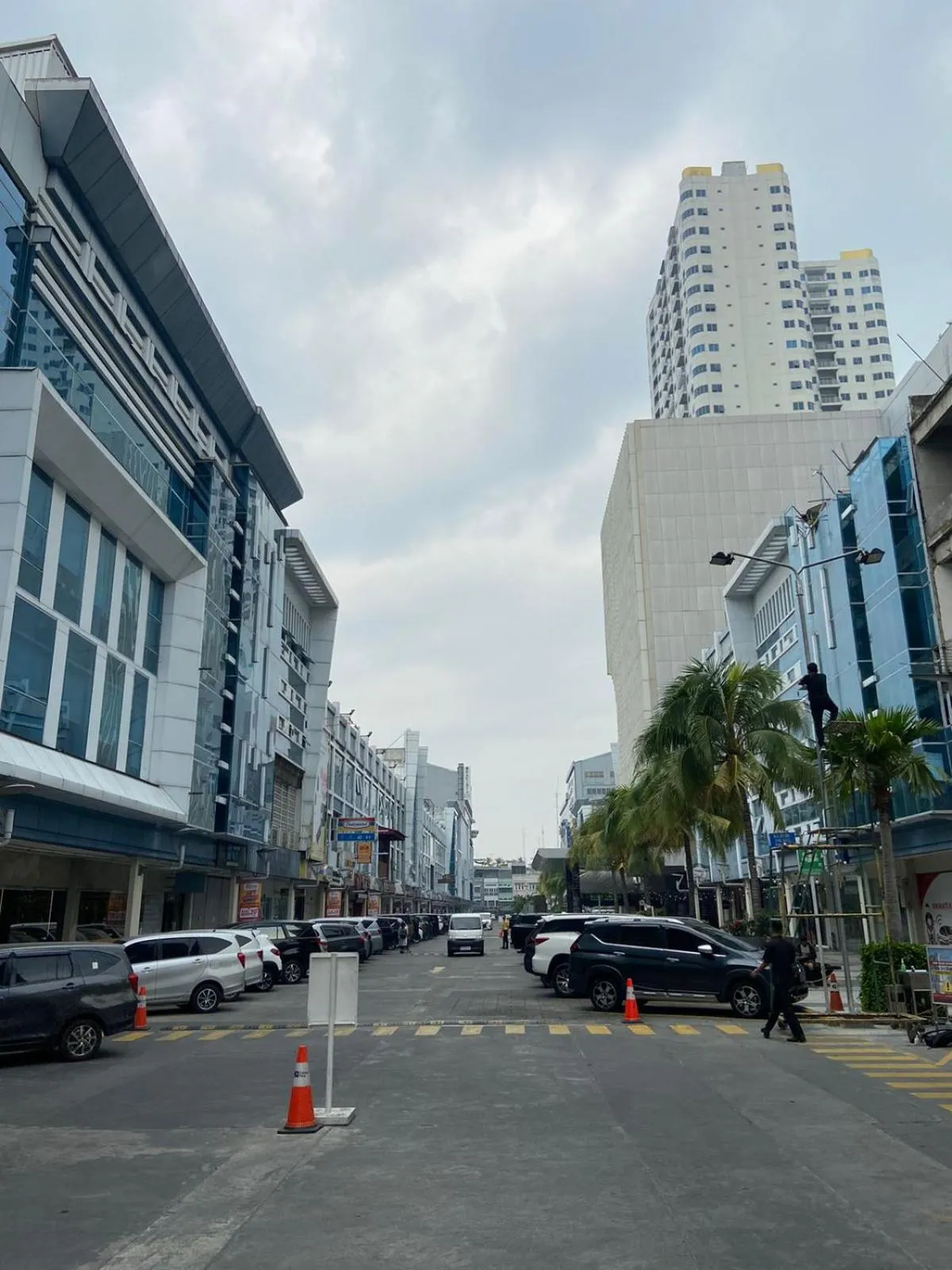 Property building in Desatu Hotel