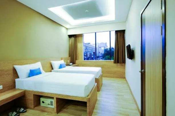 Photo of the whole room, Bed in Desatu Hotel