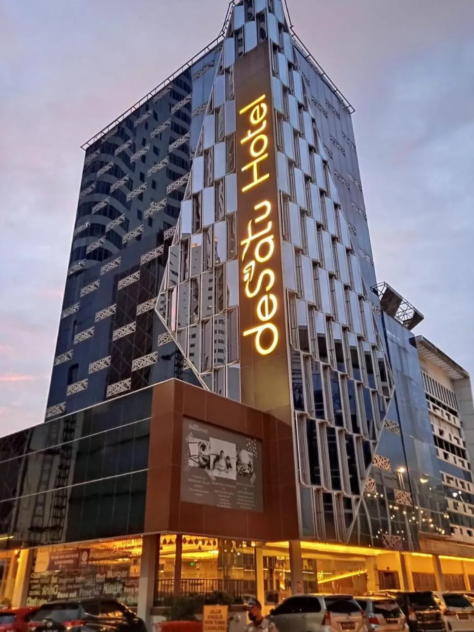 Property building in Desatu Hotel