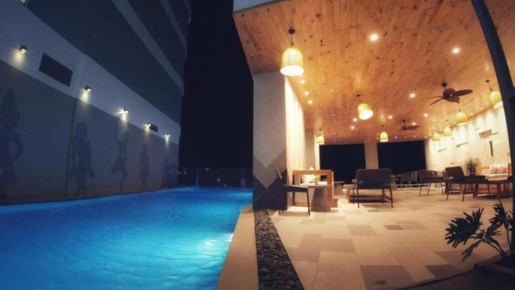 Swimming pool in Handy Panorama Nha Trang Condotel