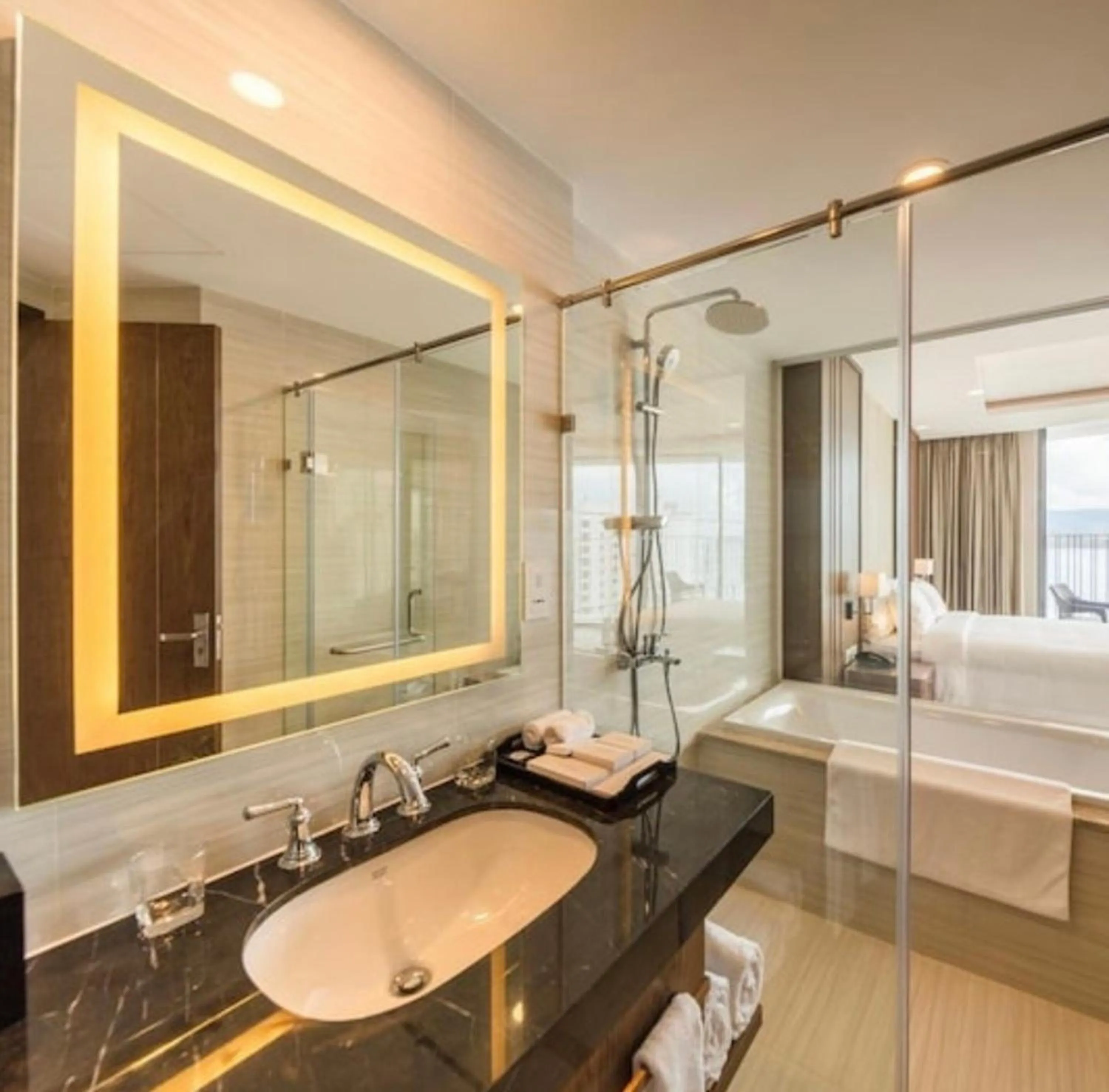 Handy Panorama Nha Trang Condotel