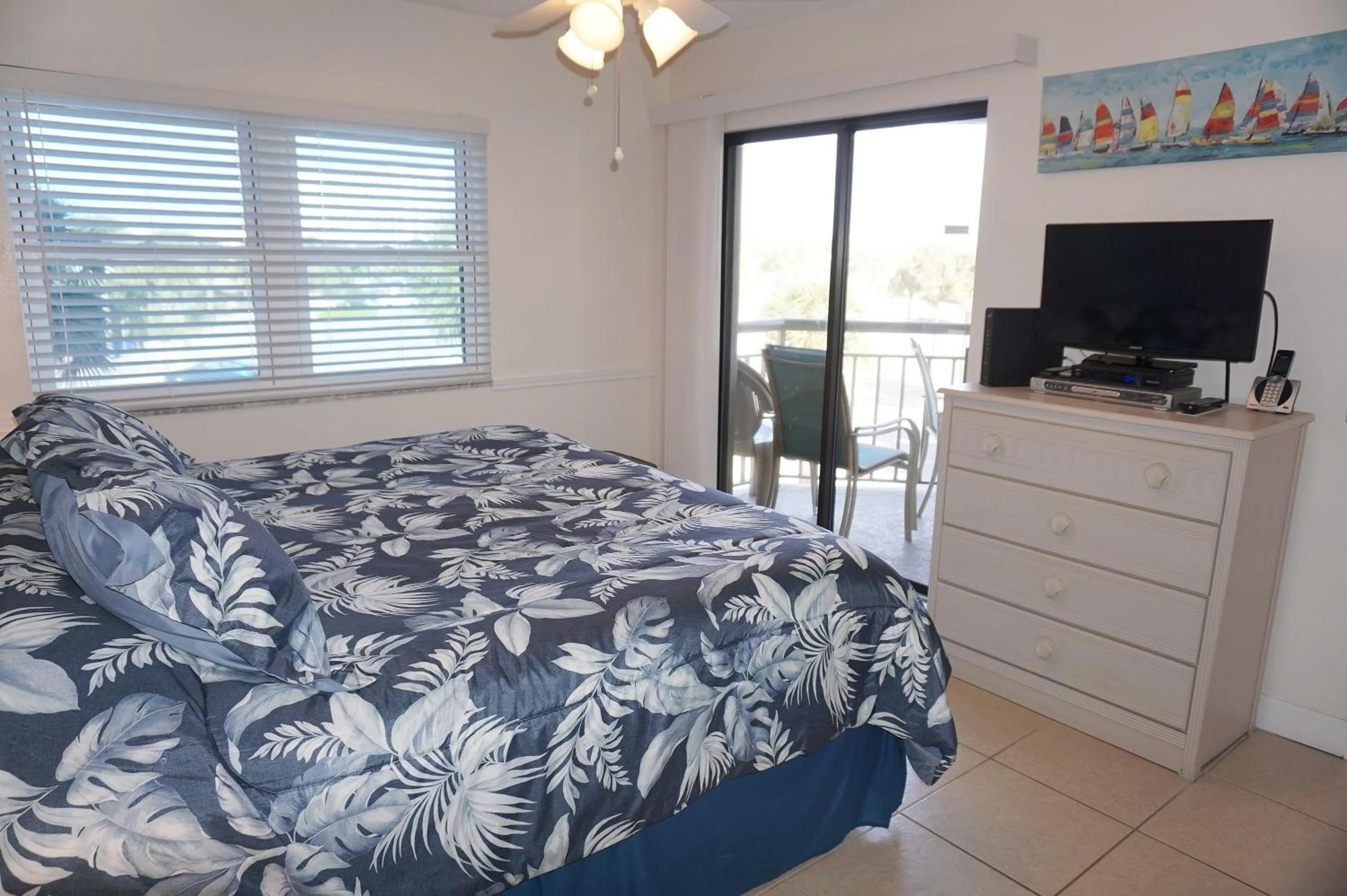 Bedroom, Bed in Gulf Strand Resort by Travel Resort Services