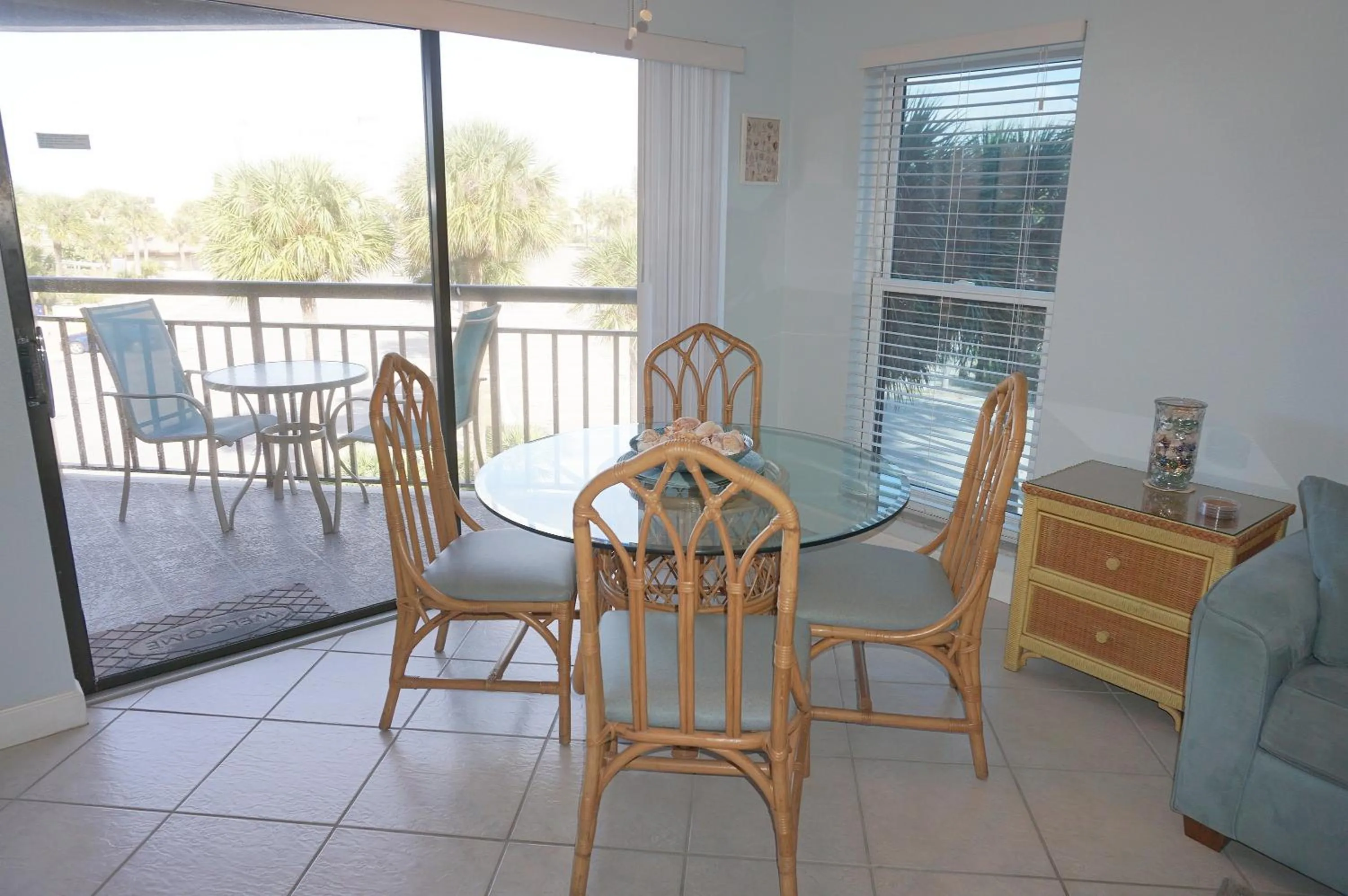 Dining area in Gulf Strand Resort by Travel Resort Services