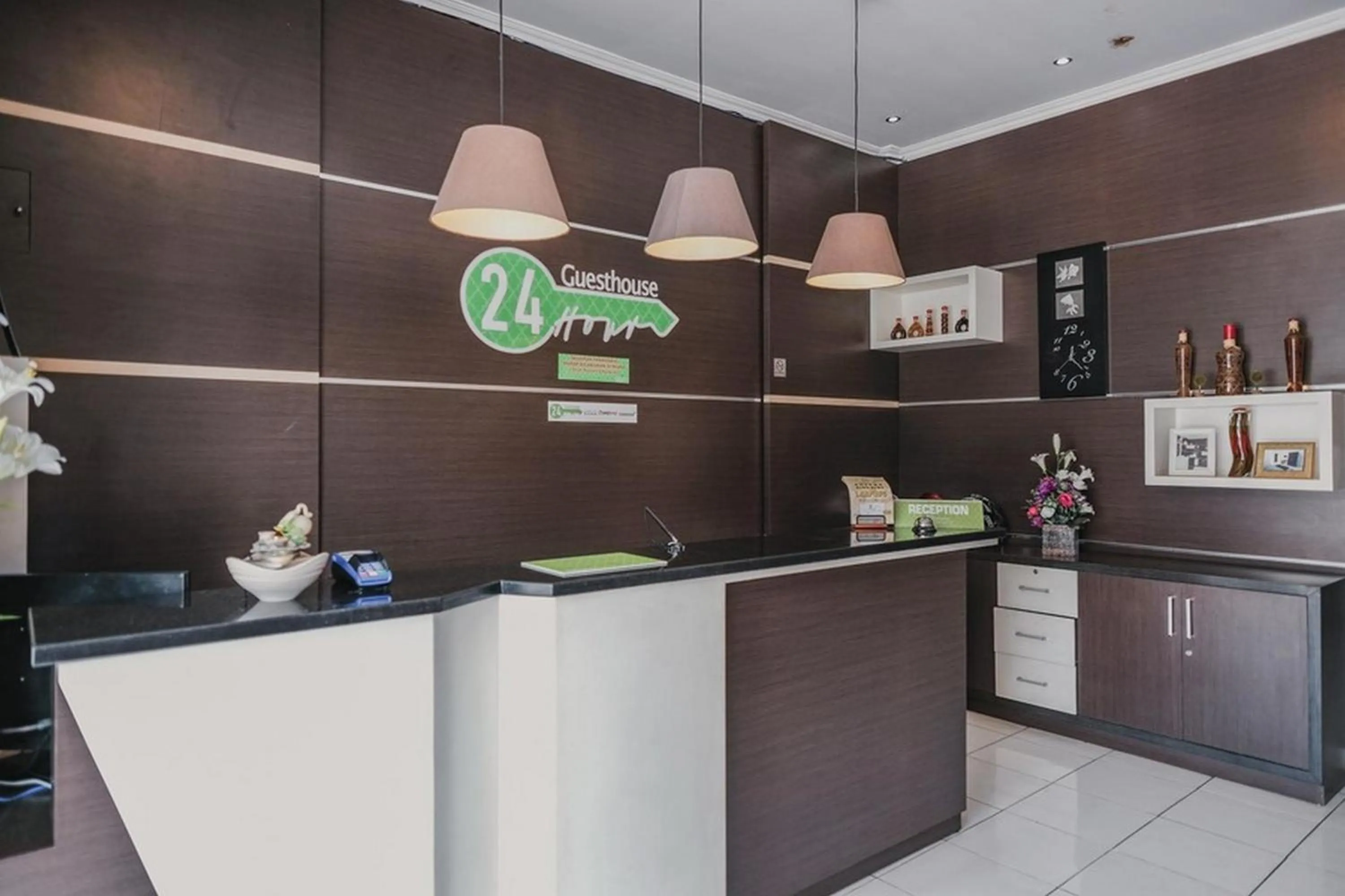 Lobby or reception in RedDoorz @ Jalan Hayam Wuruk Lampung 2