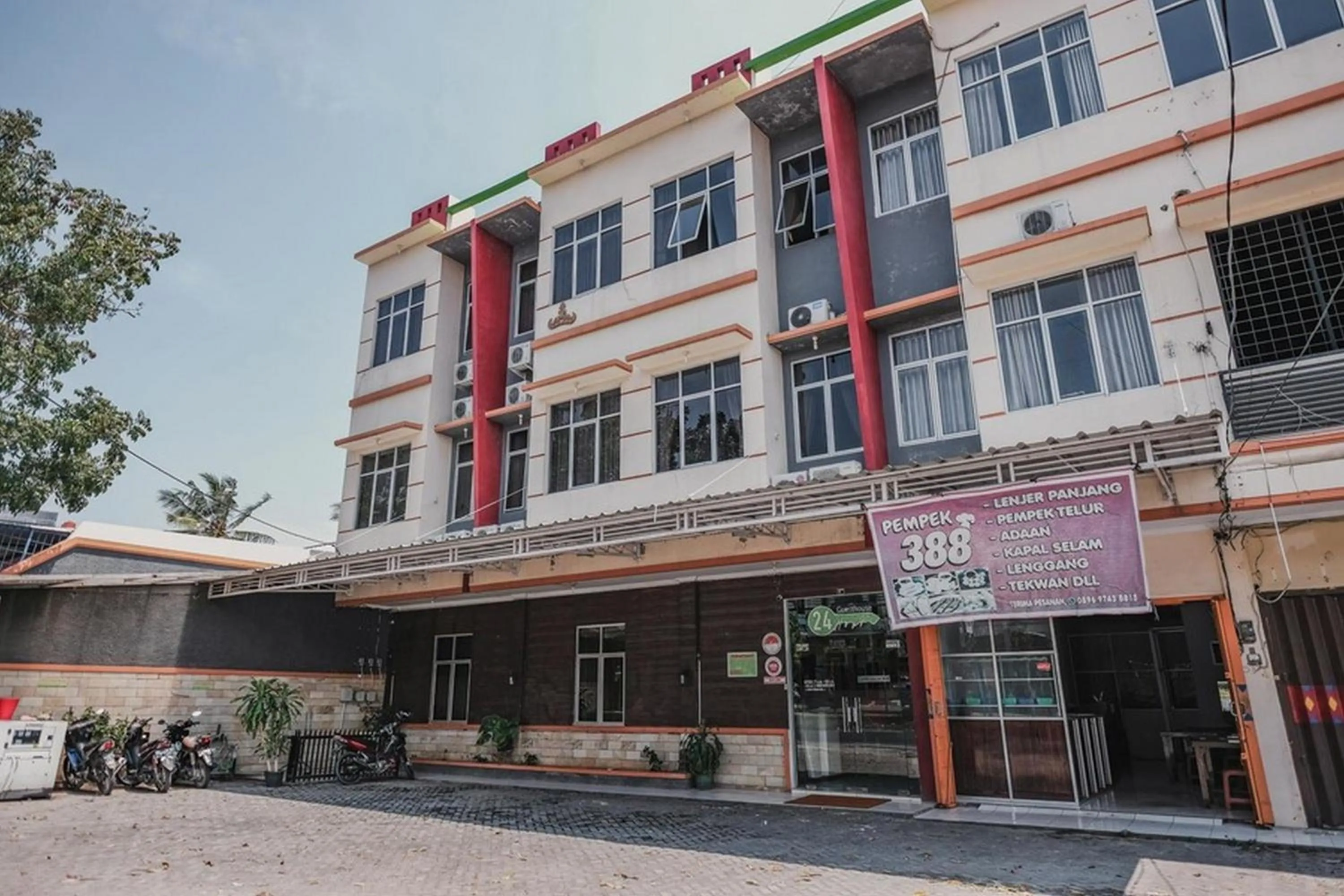 Property building in RedDoorz @ Jalan Hayam Wuruk Lampung 2