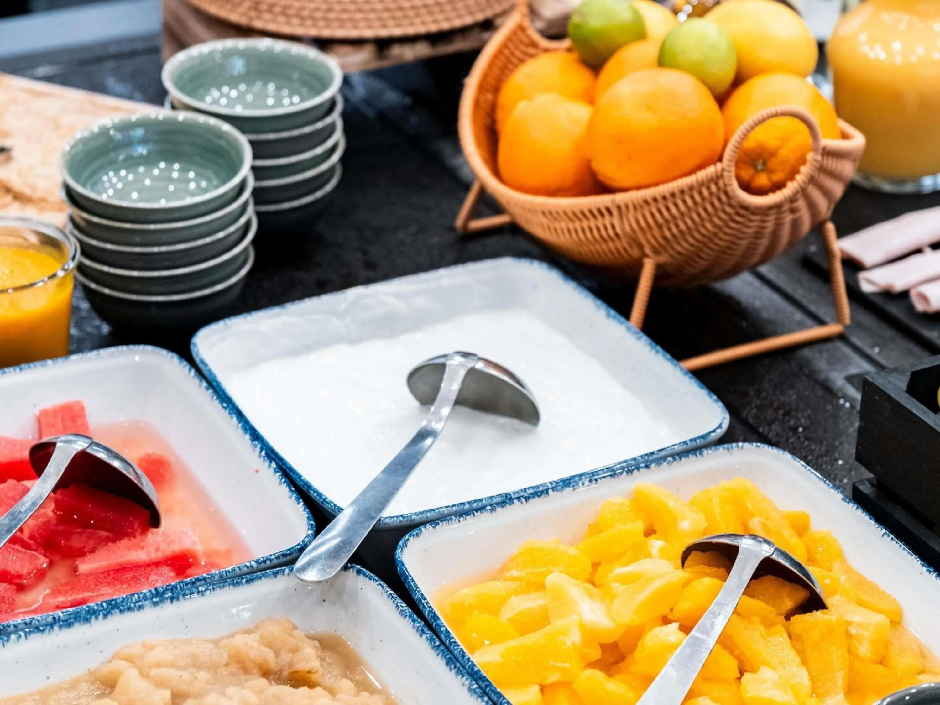 Food and drinks in Ibis Styles Lyon Villeurbanne Parc de la Tête d'Or